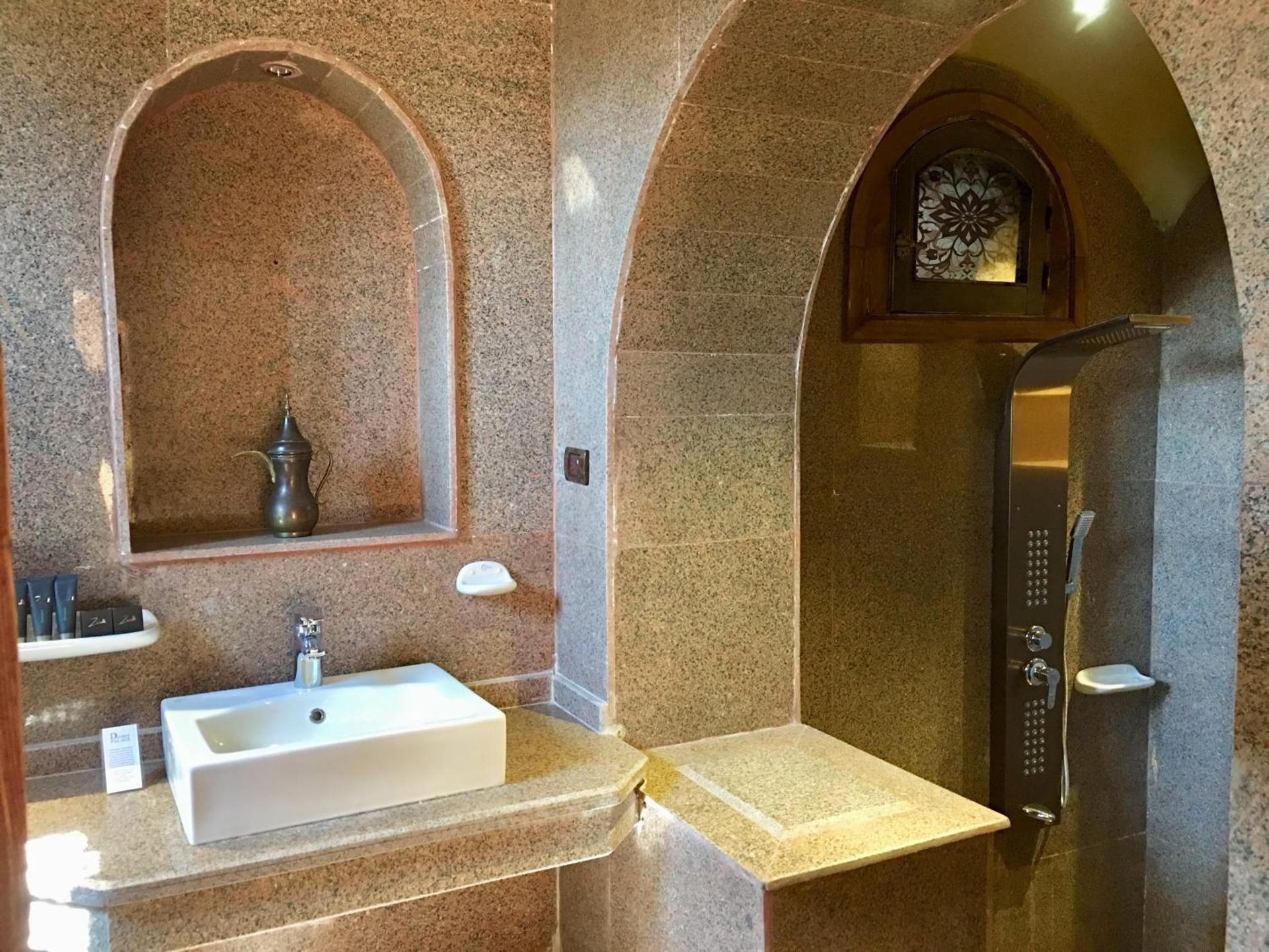 Djorff Palace - Photo 31