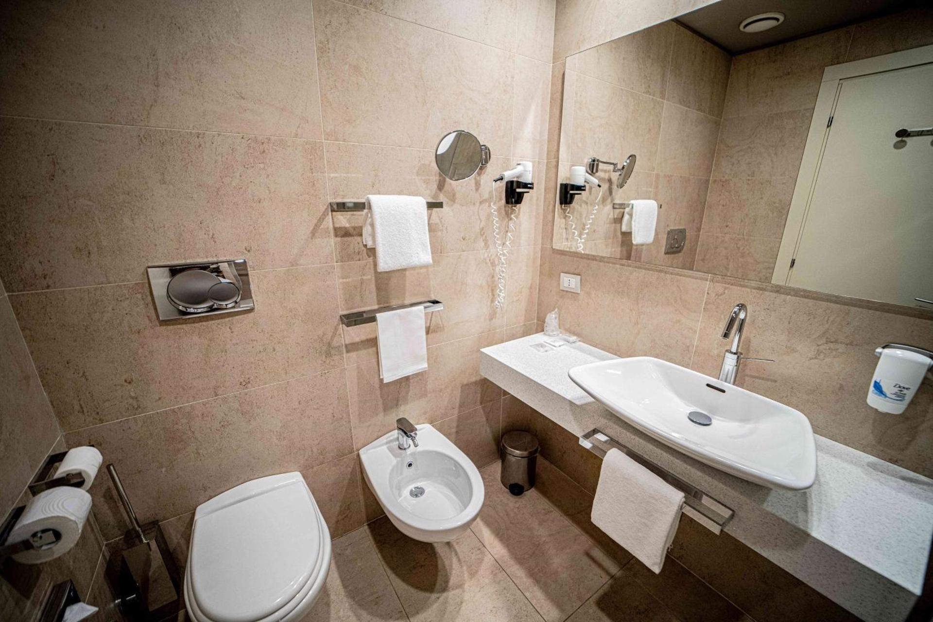 Best Western Plus Net Tower Hotel Padova - Photo 20