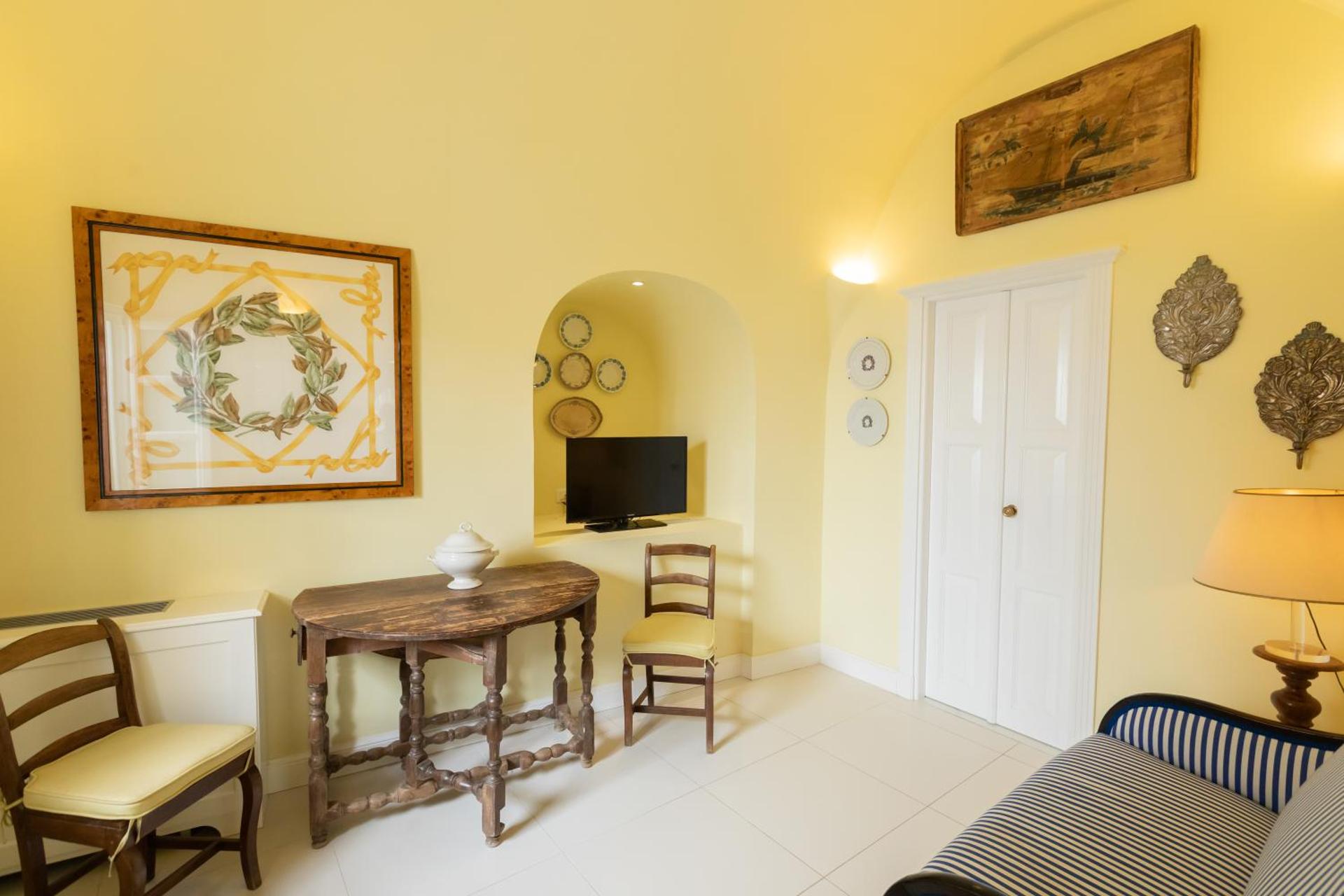 The Tsitouras Collection - Photo 35