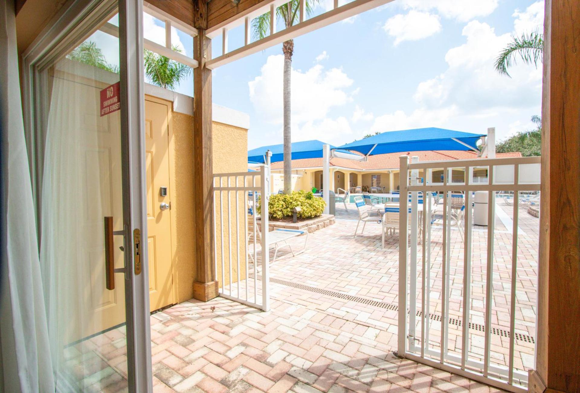 Berkley Lake Townhomes - Photo 31