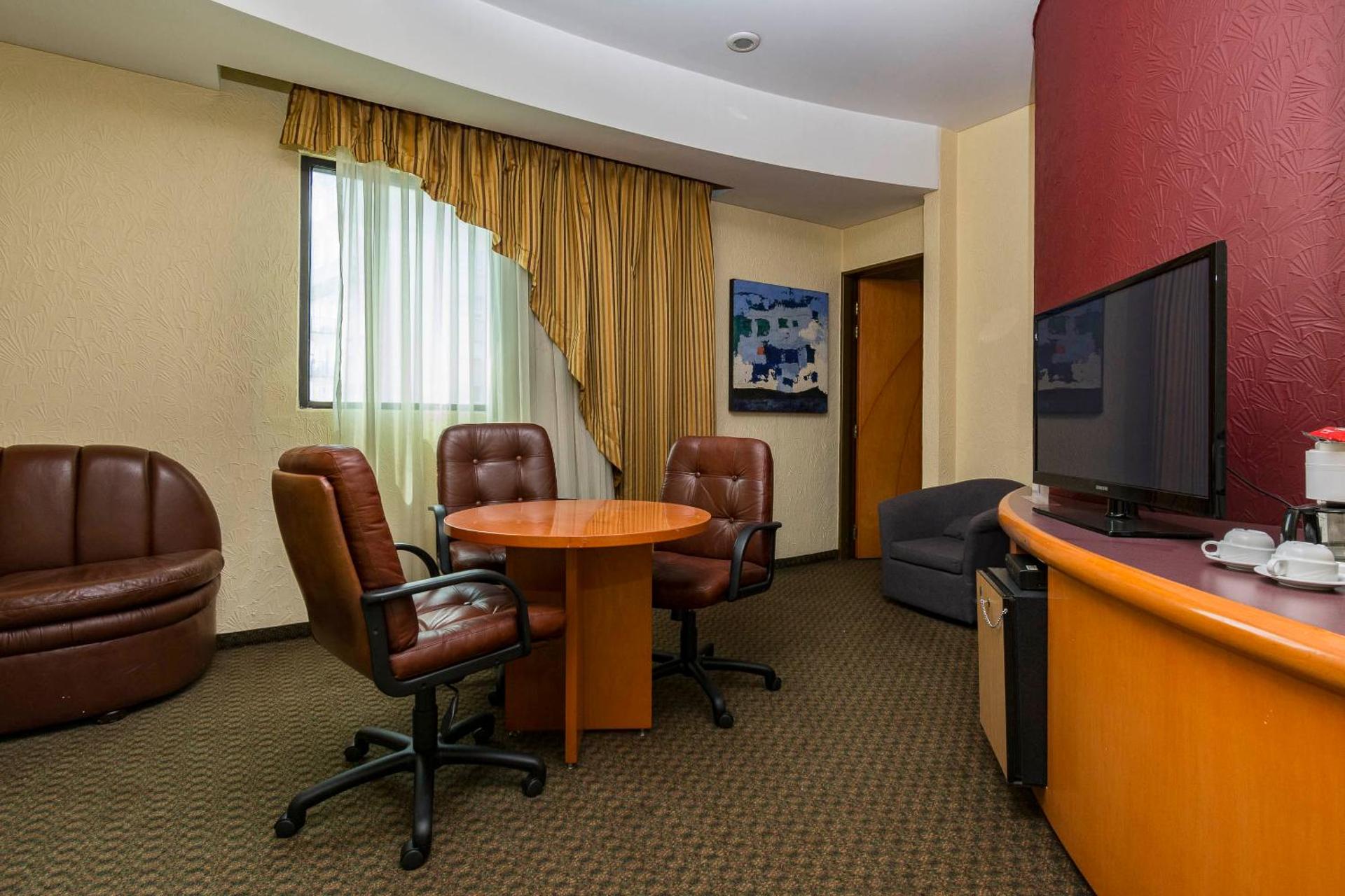 Hotel Mandarin Carton - Photo 23