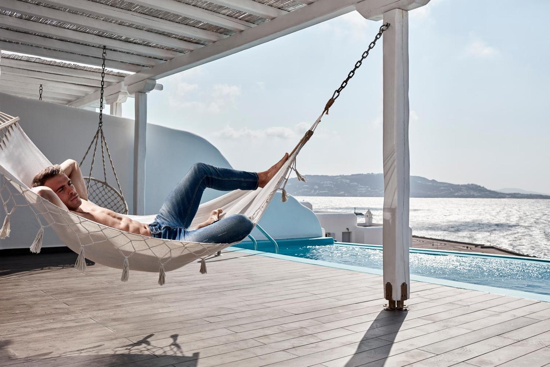 Kouros Hotel & Suites - Photo 32