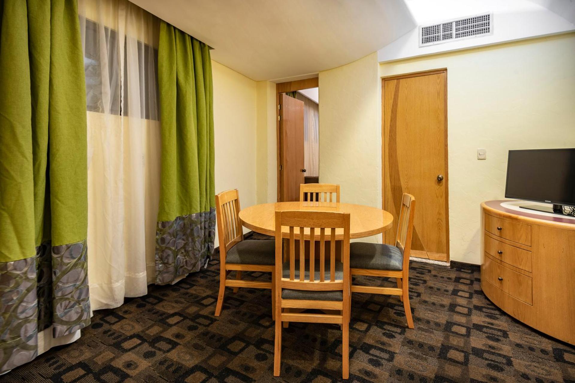 Hotel Mandarin Carton - Photo 27