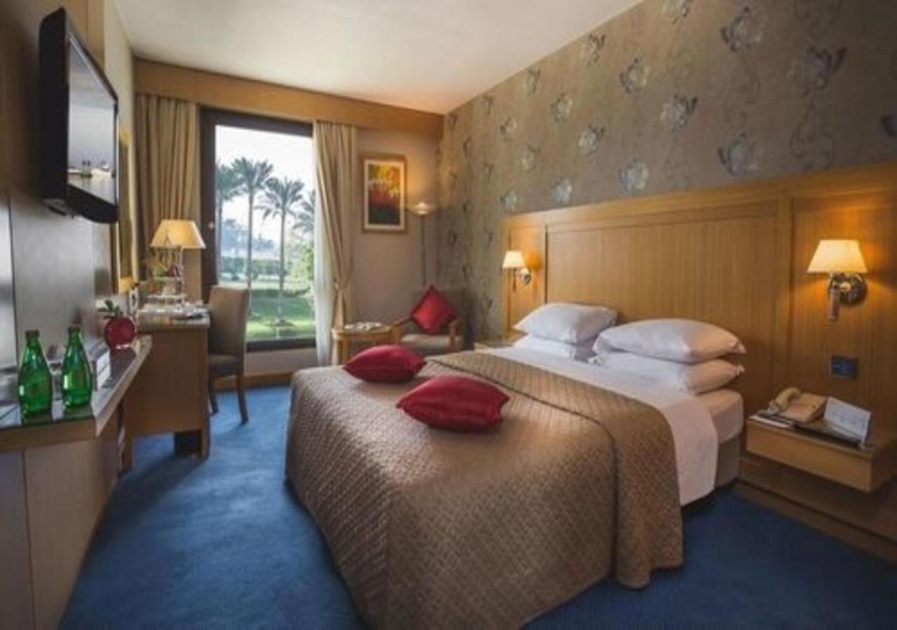 Executive Room with Lounge Access