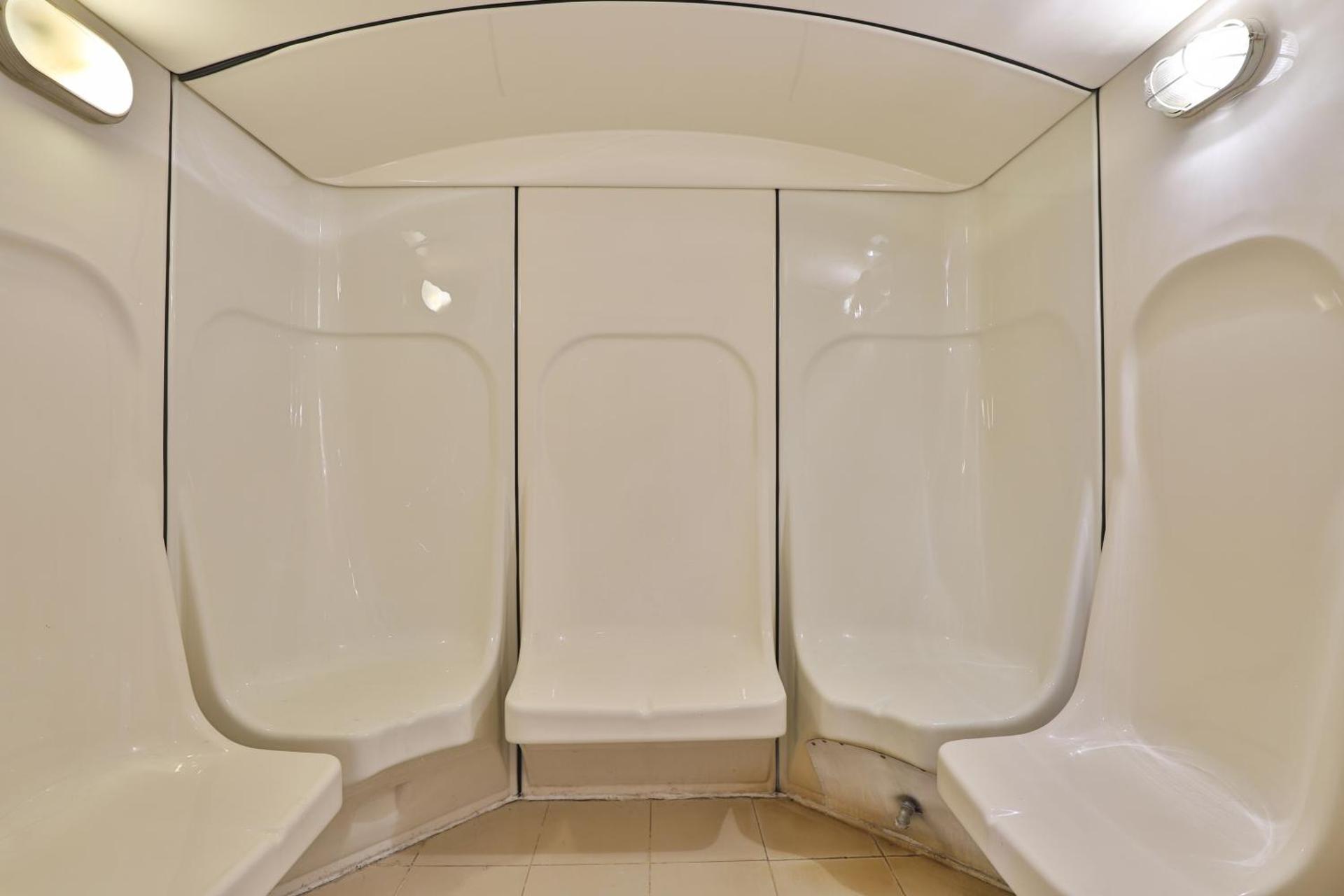 Landmark Summit Hotel - Photo 16