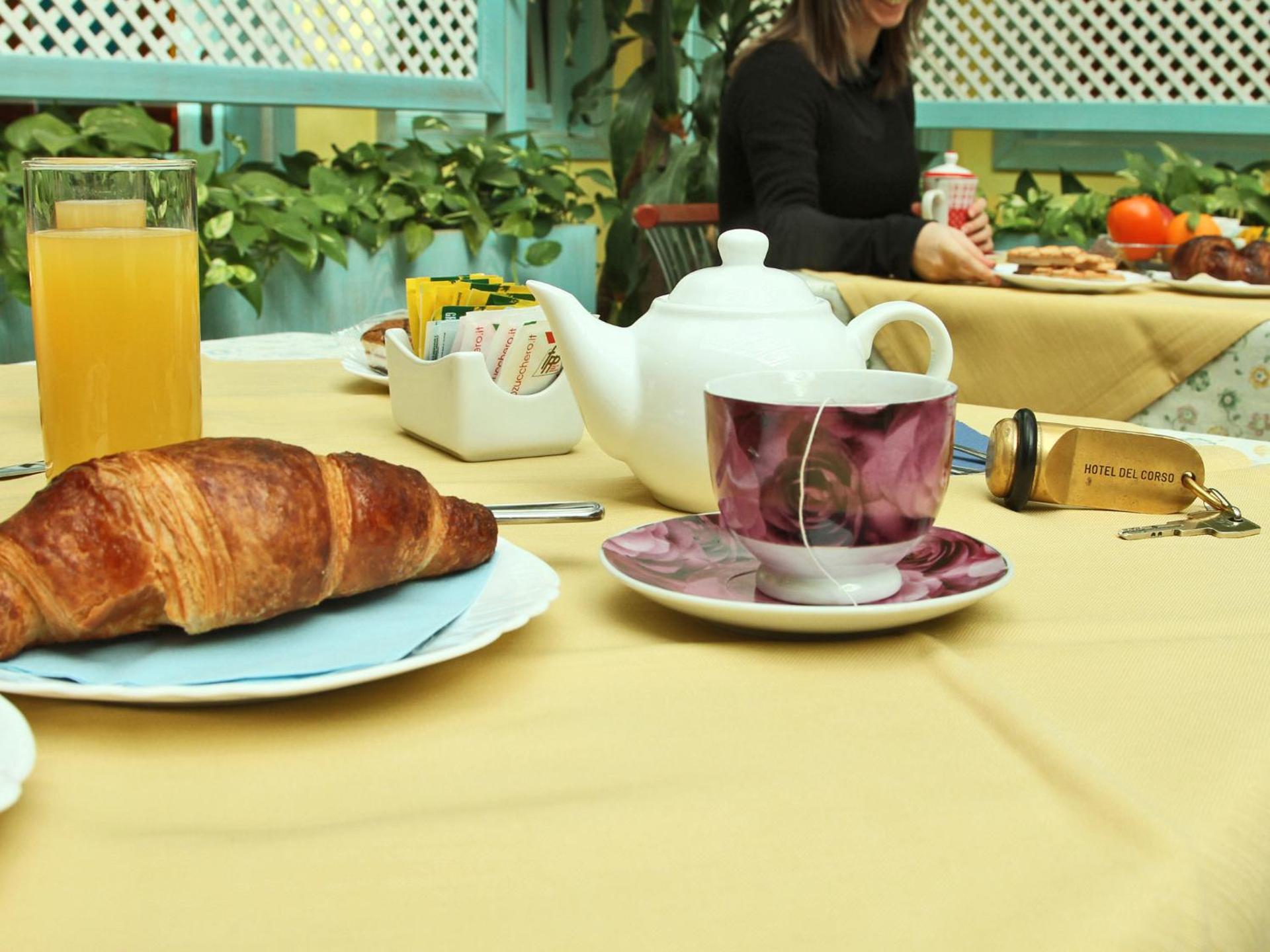 Hotel Del Corso - Photo 31