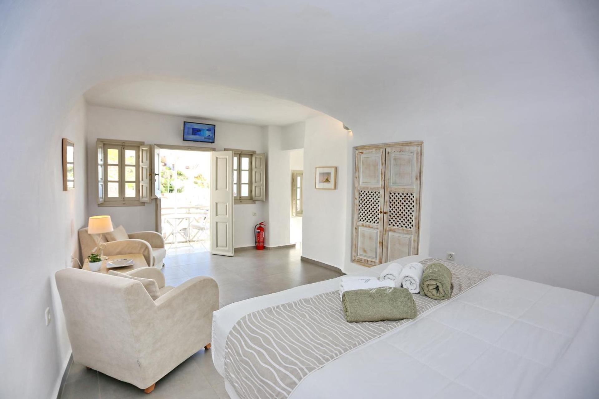 Oia Mare Villas - Photo 57