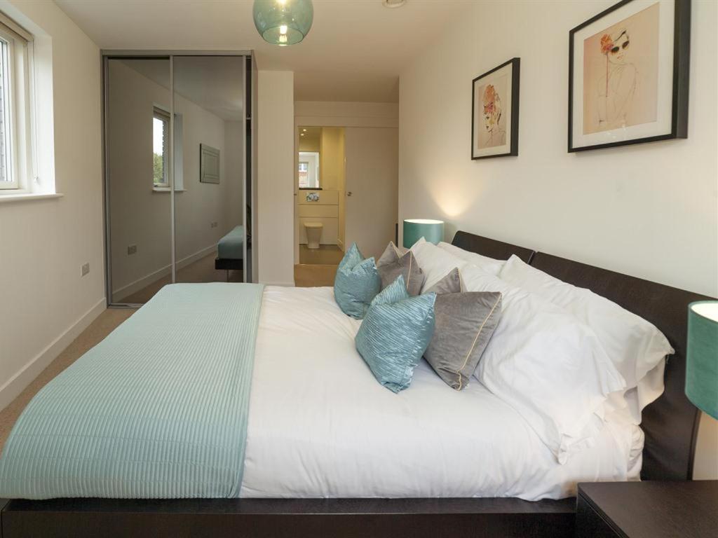 Exclusive Tower Bridge Apartment - Photo 30