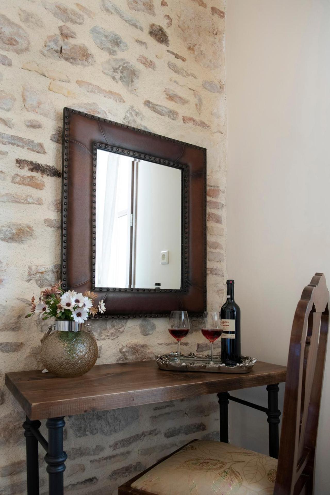 Beautiful City Suites - Photo 36