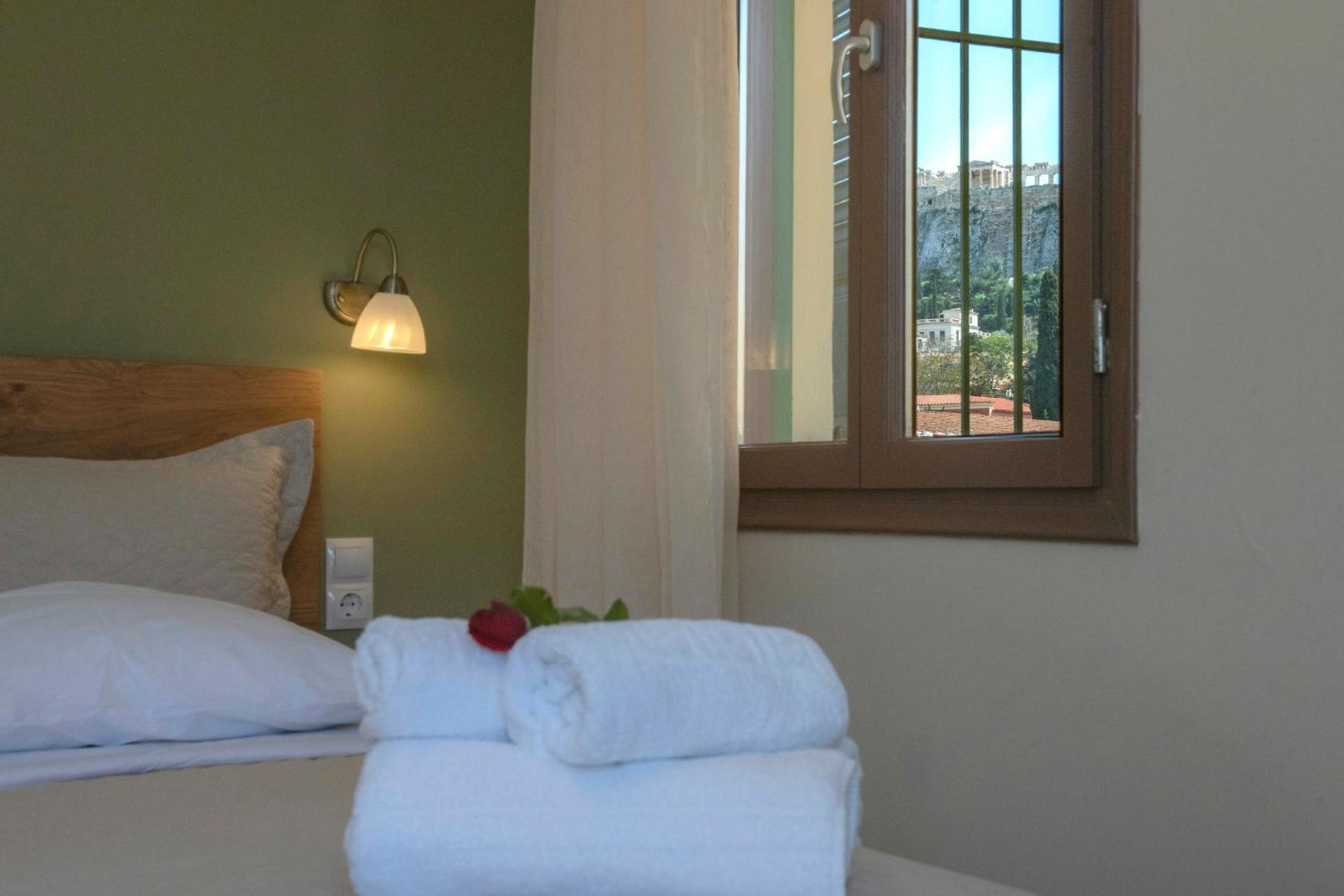 Beautiful City Suites - Photo 9