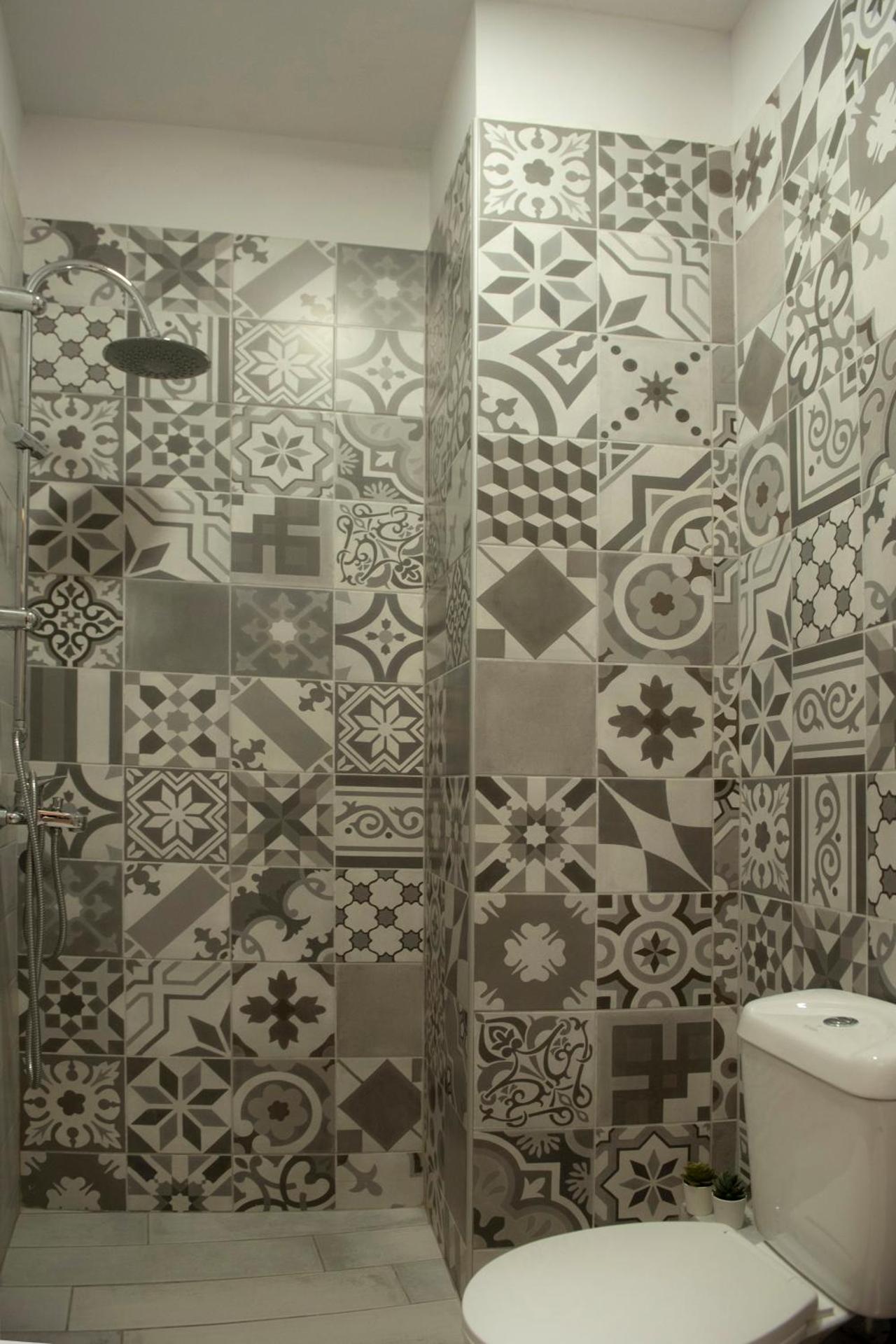 Beautiful City Suites - Photo 10
