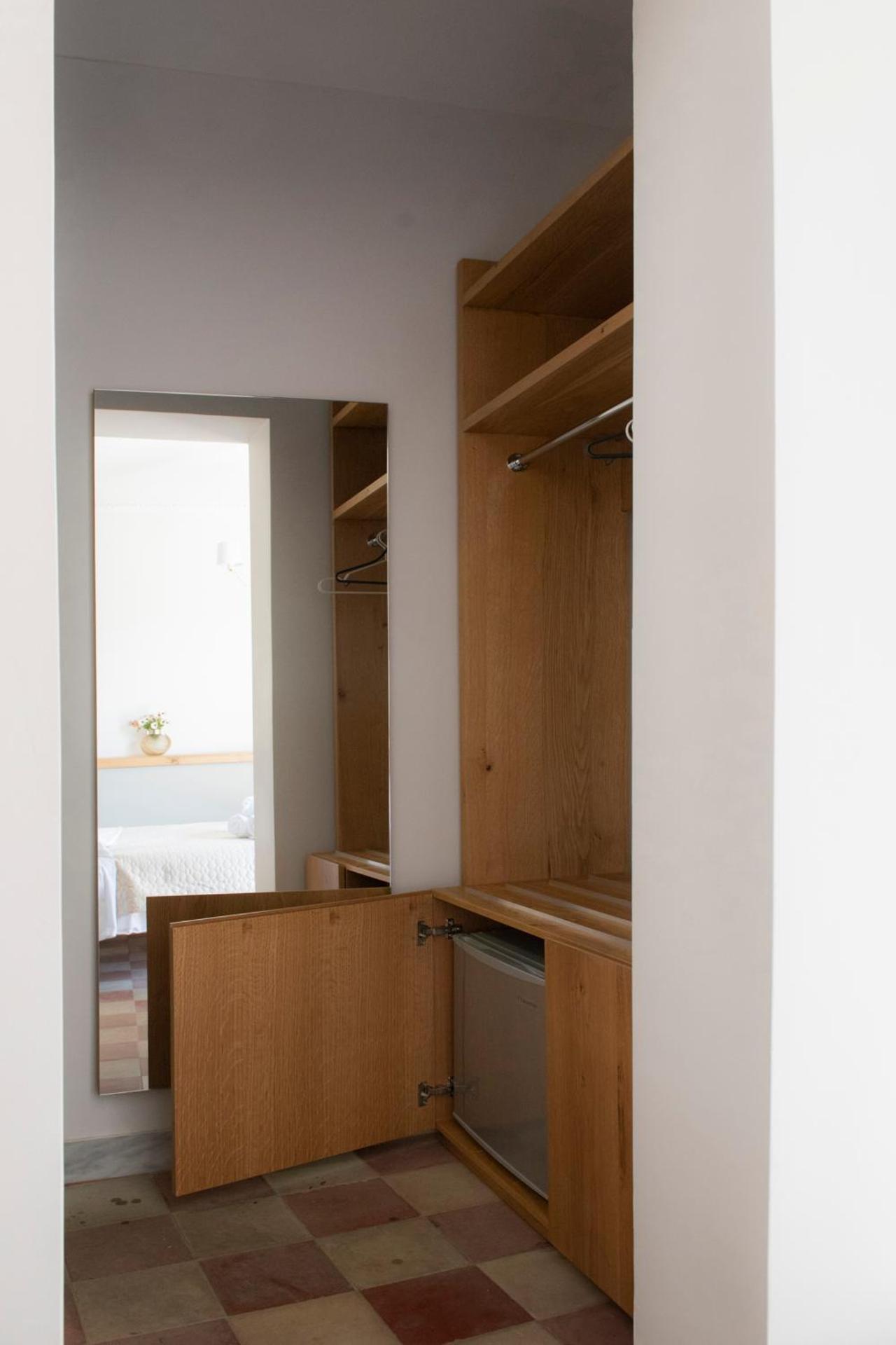 Beautiful City Suites - Photo 42