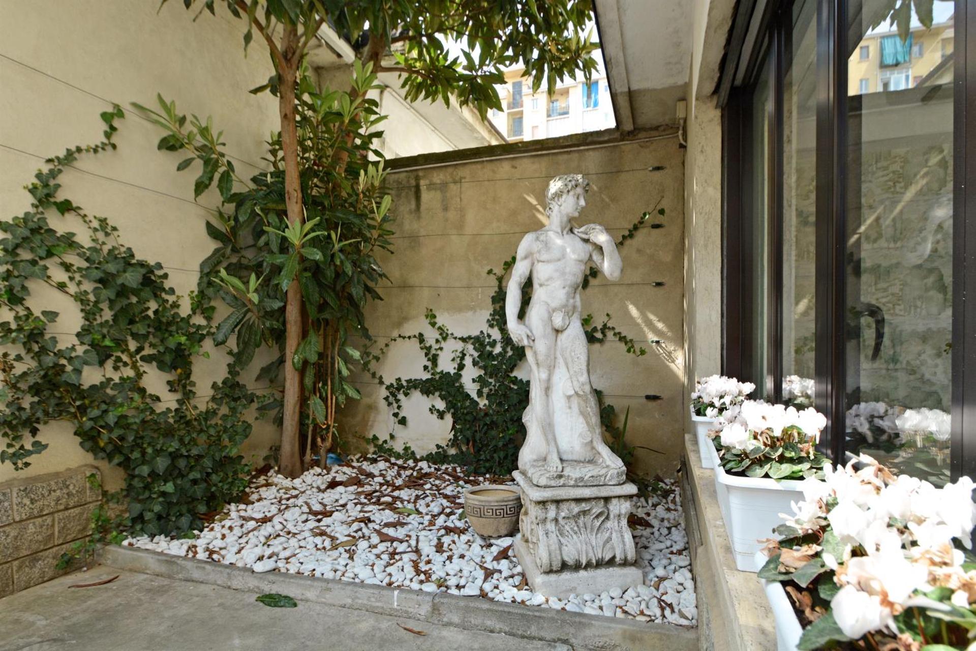 Astor Hotel - Photo 18