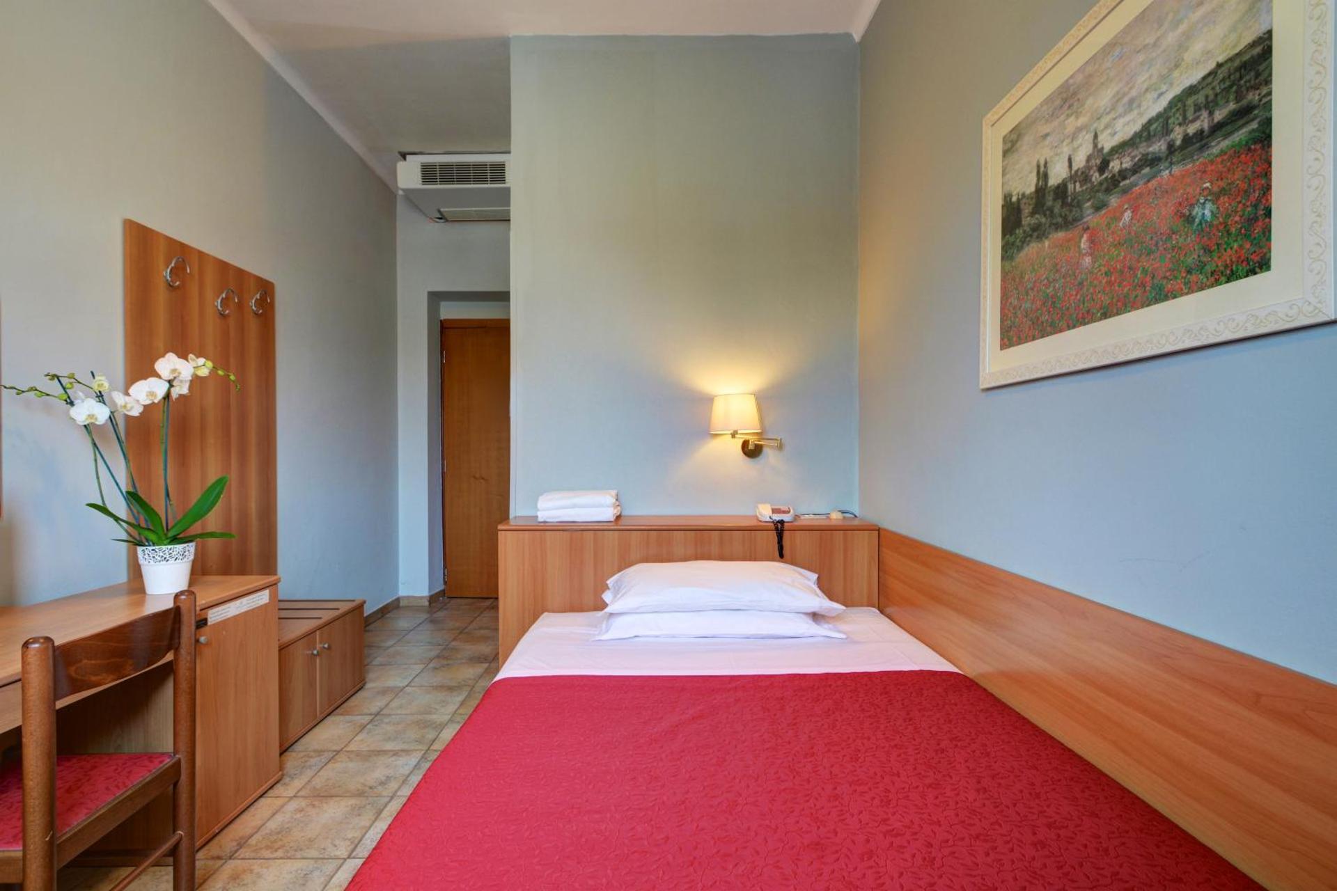 Astor Hotel - Photo 40