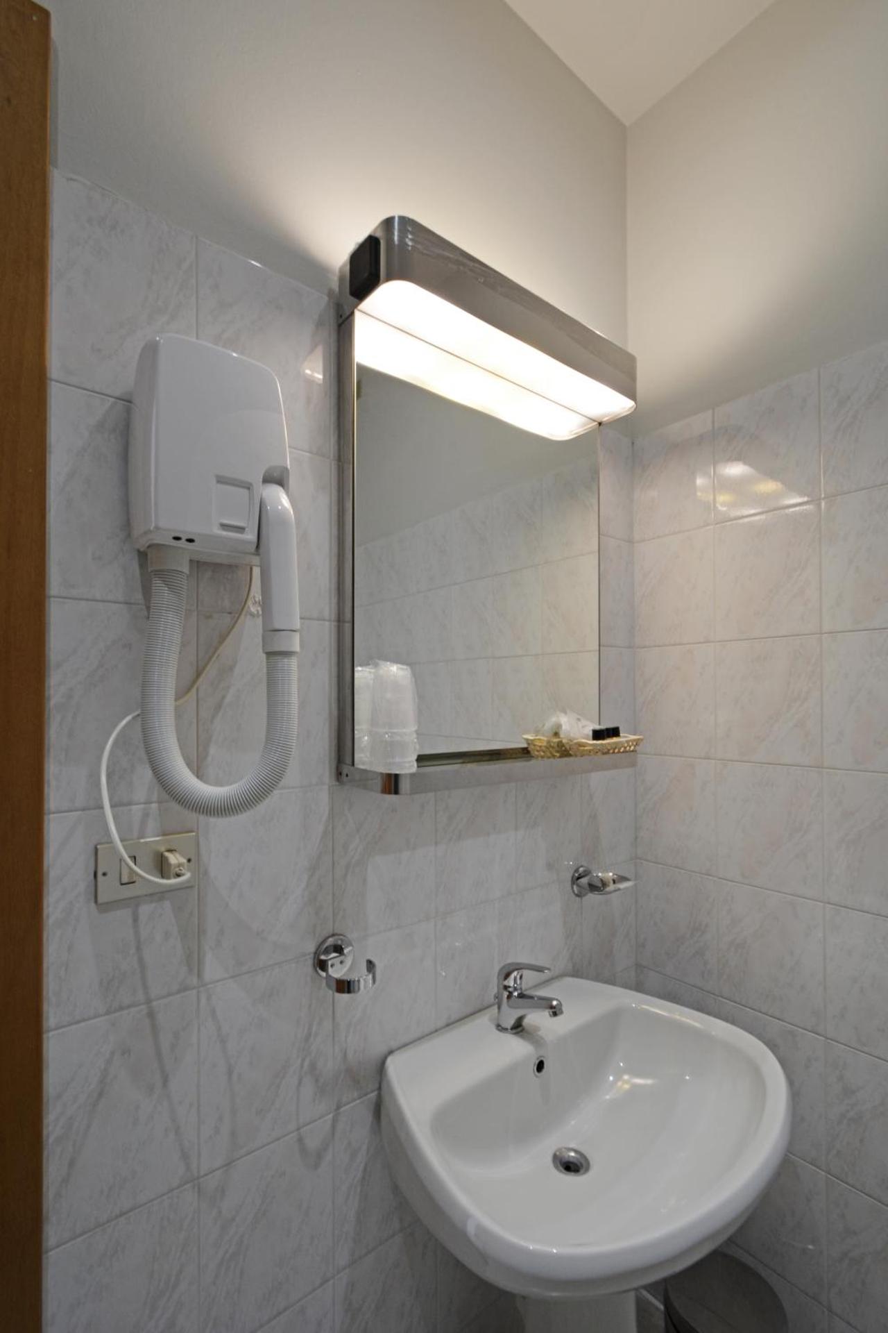 Astor Hotel - Photo 43