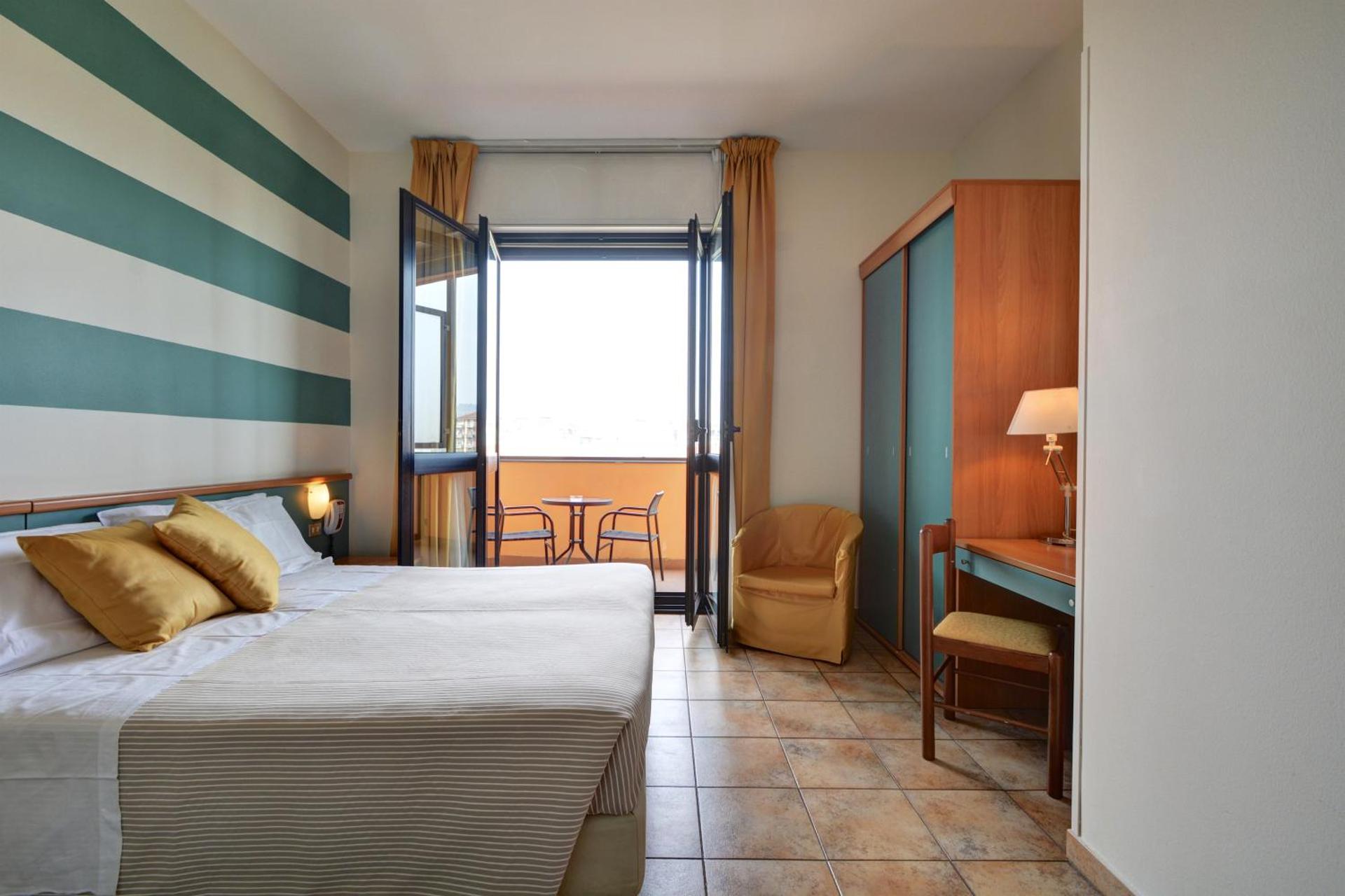 Astor Hotel - Photo 24