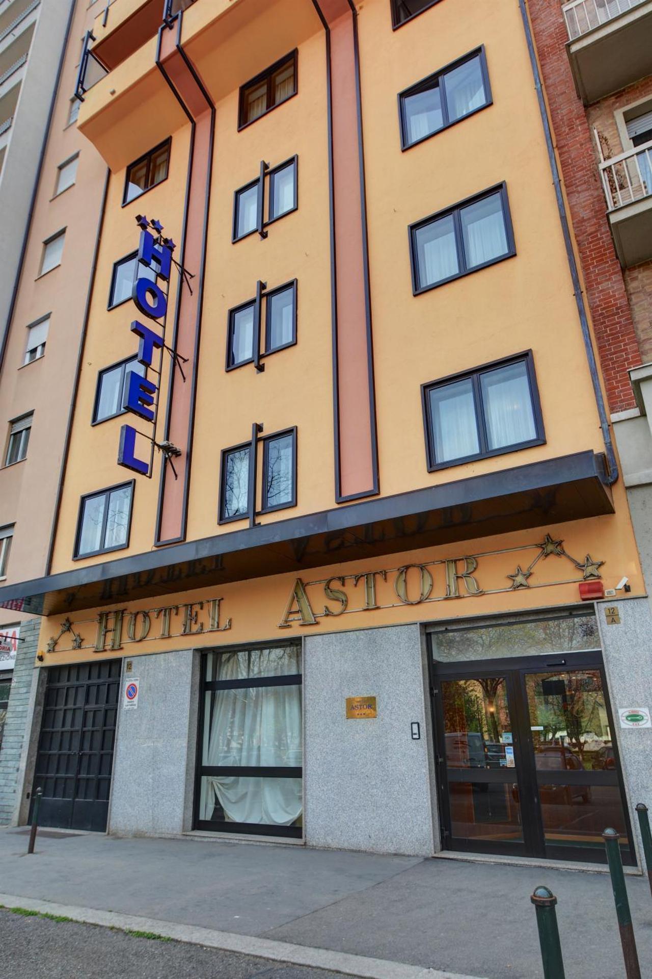 Astor Hotel - Photo 13