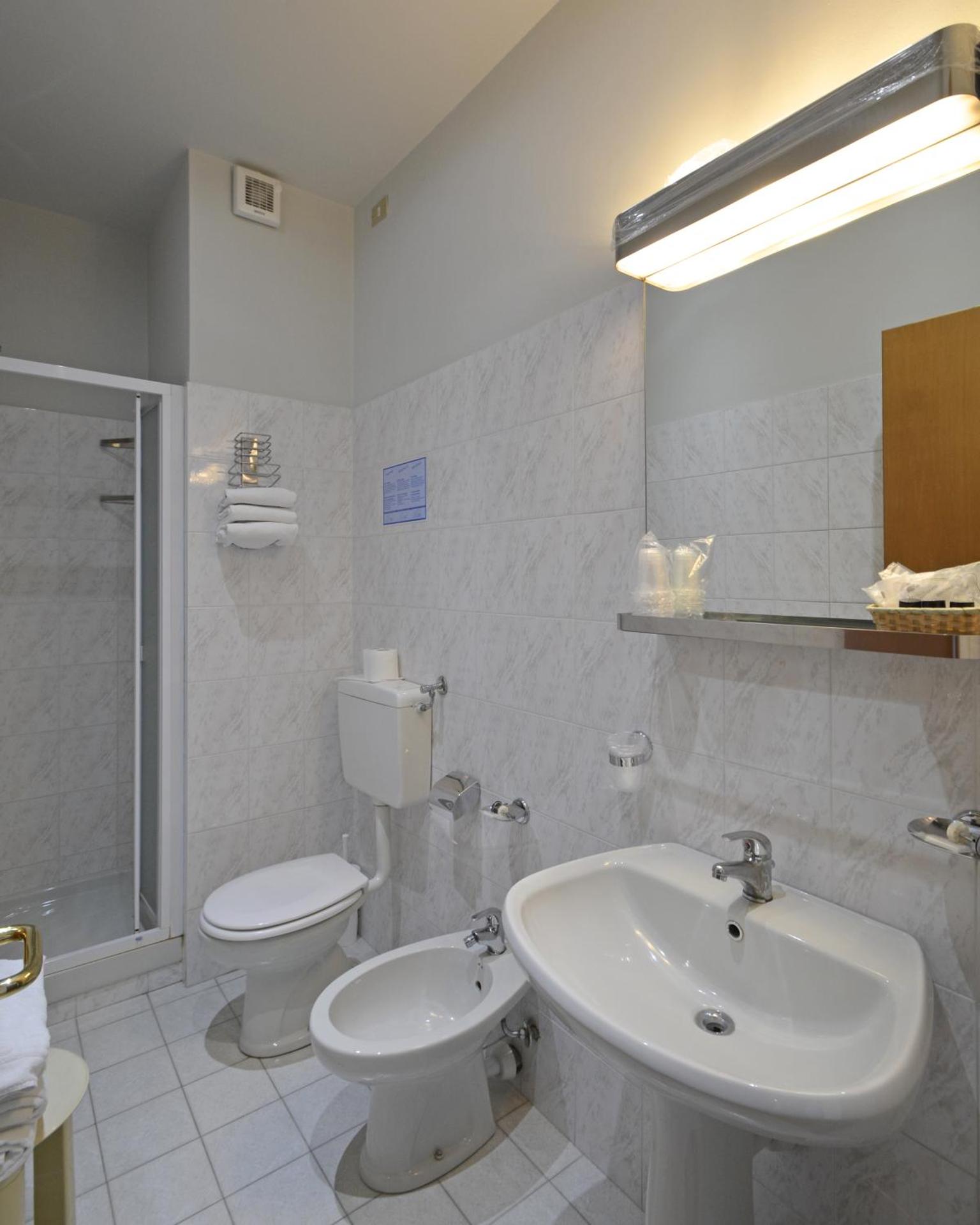 Astor Hotel - Photo 44