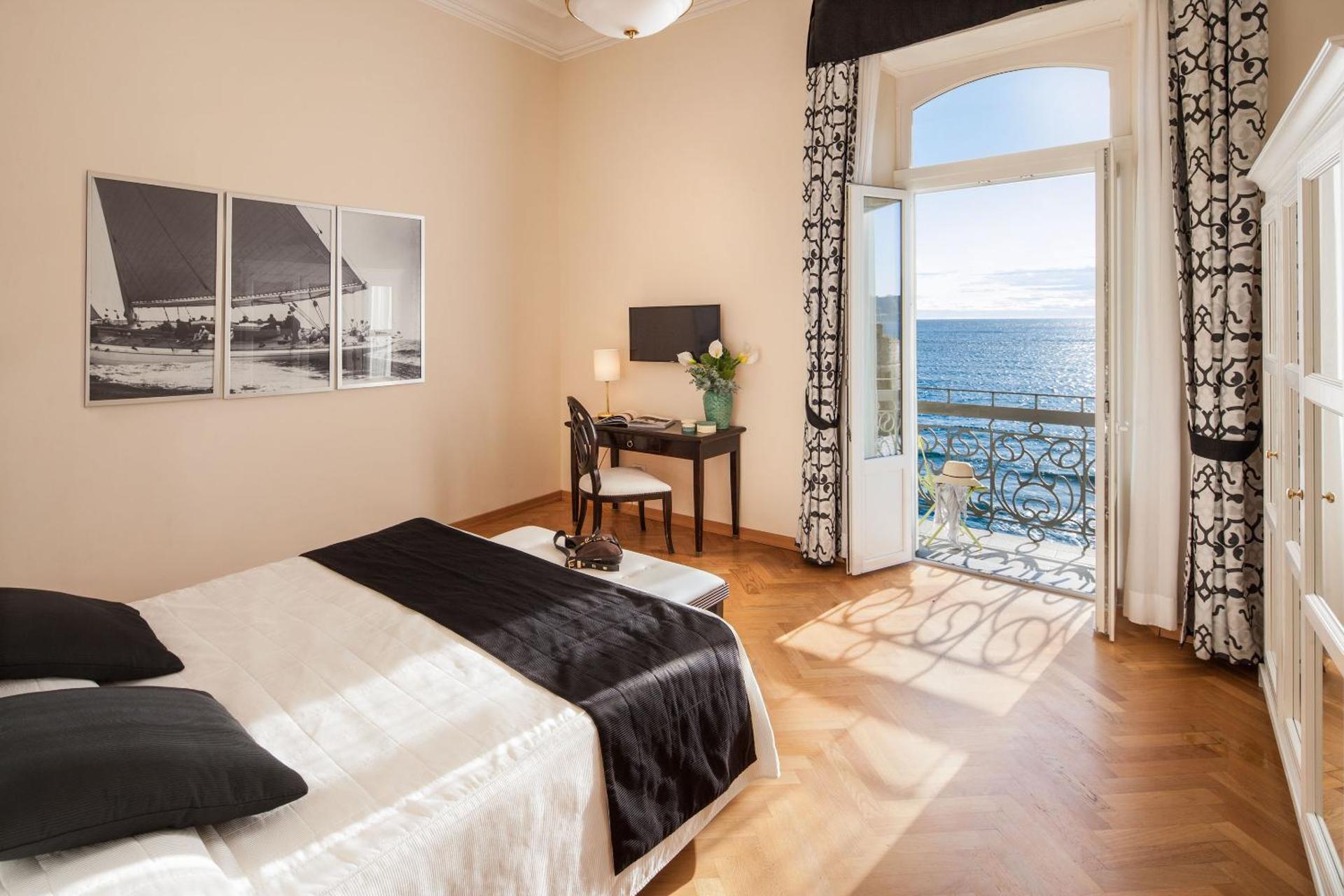 Hotel Lido - Photo 79