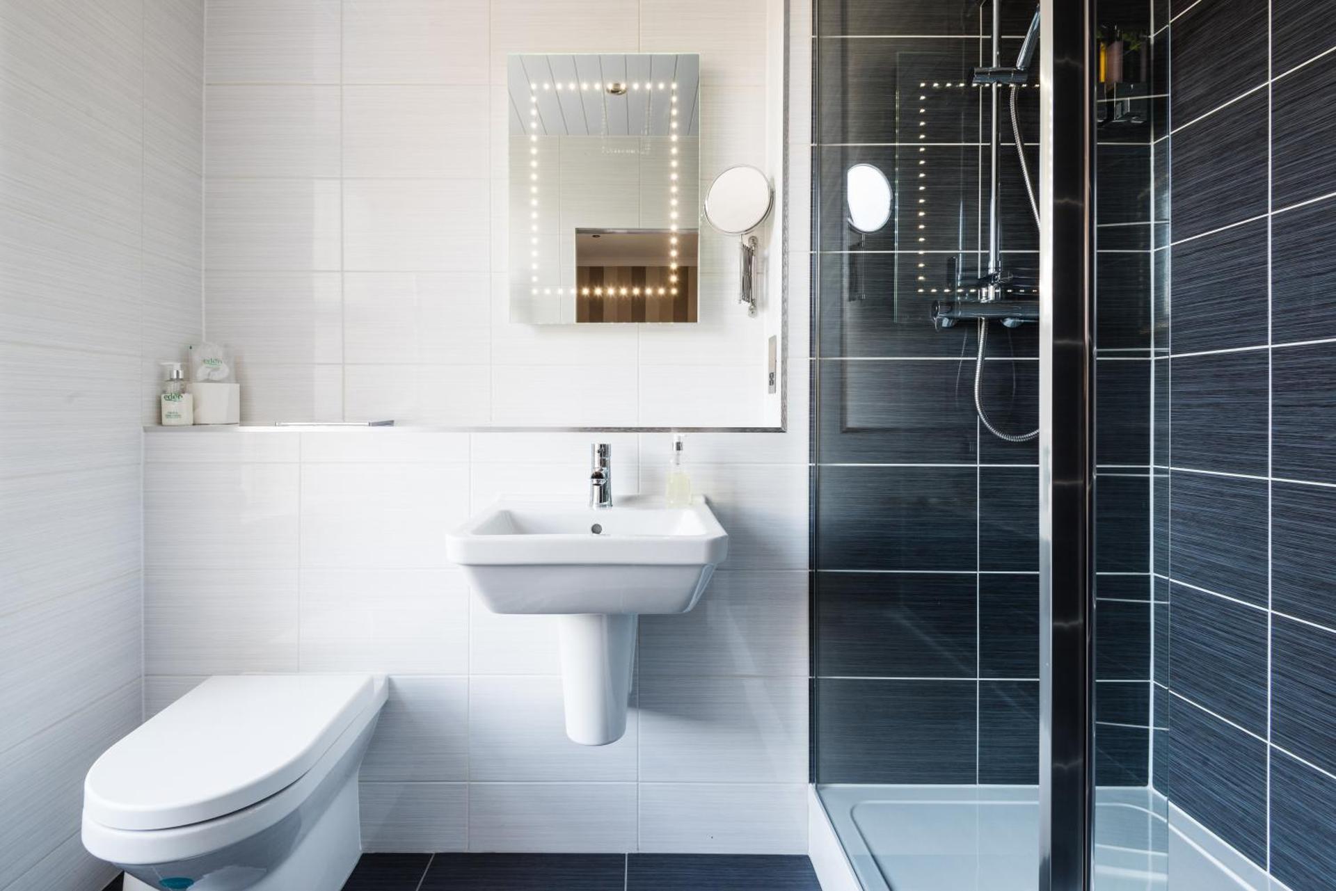 The Claymore Guest House - Photo 16