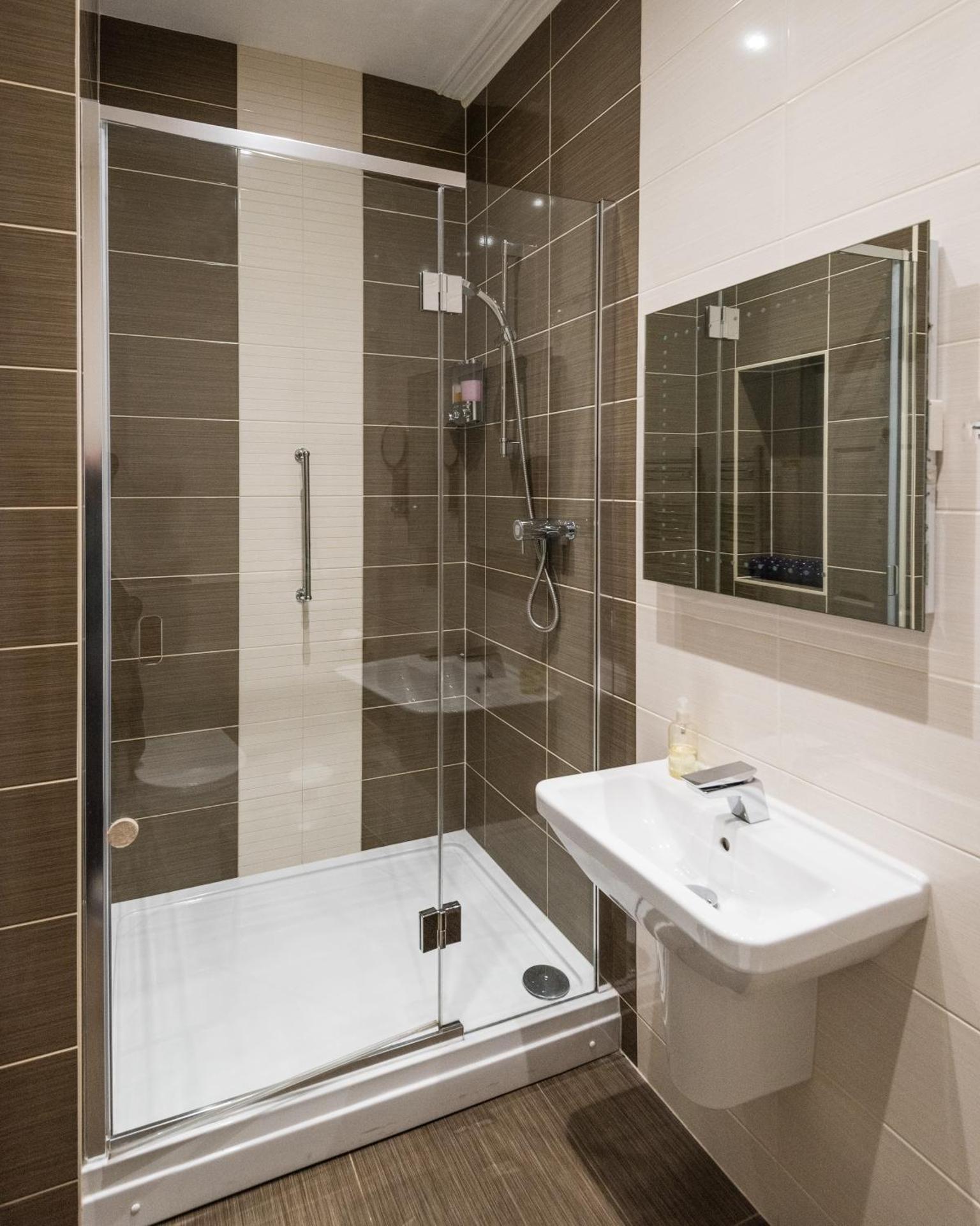 The Claymore Guest House - Photo 33