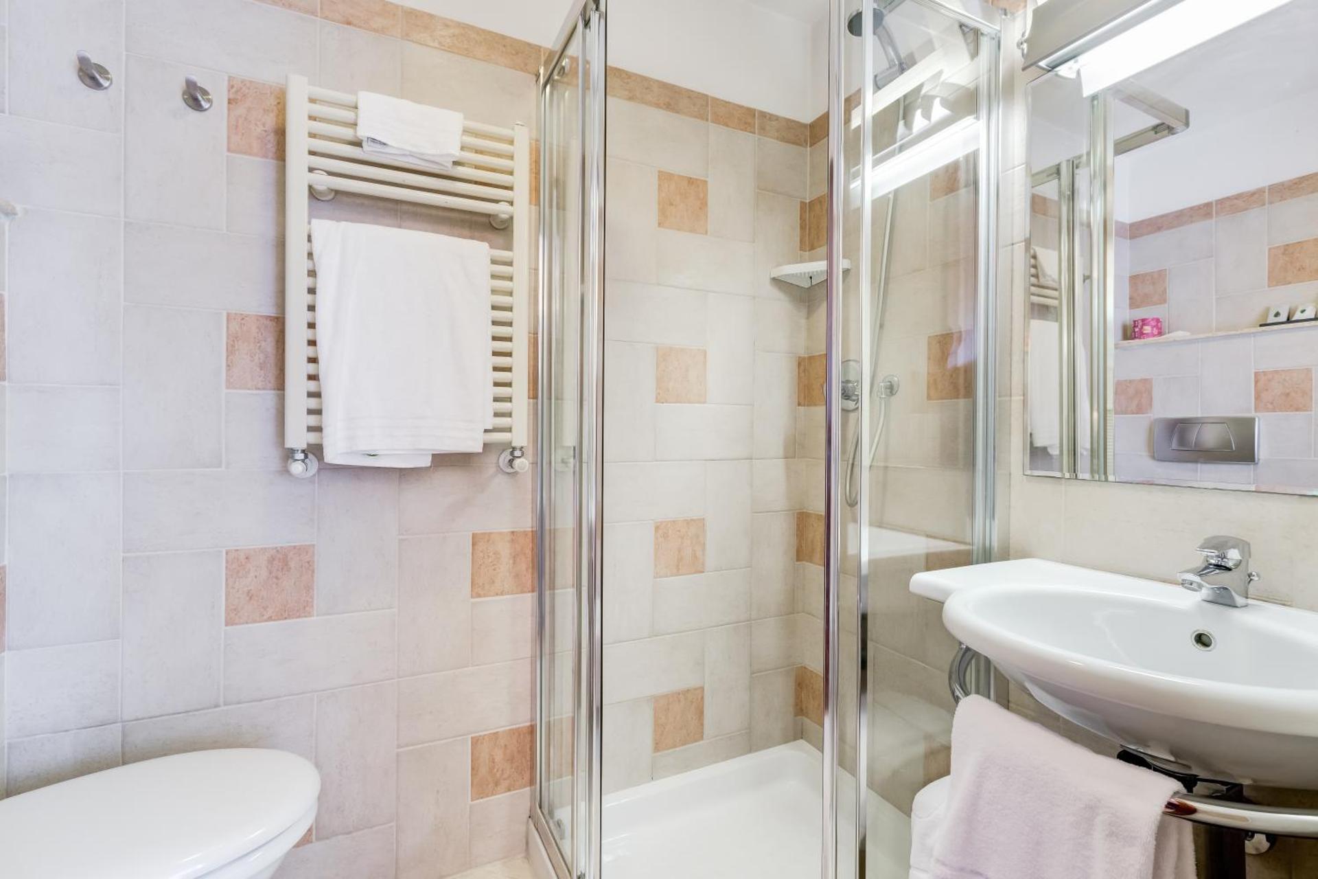 Superior Single Room - Photo 4