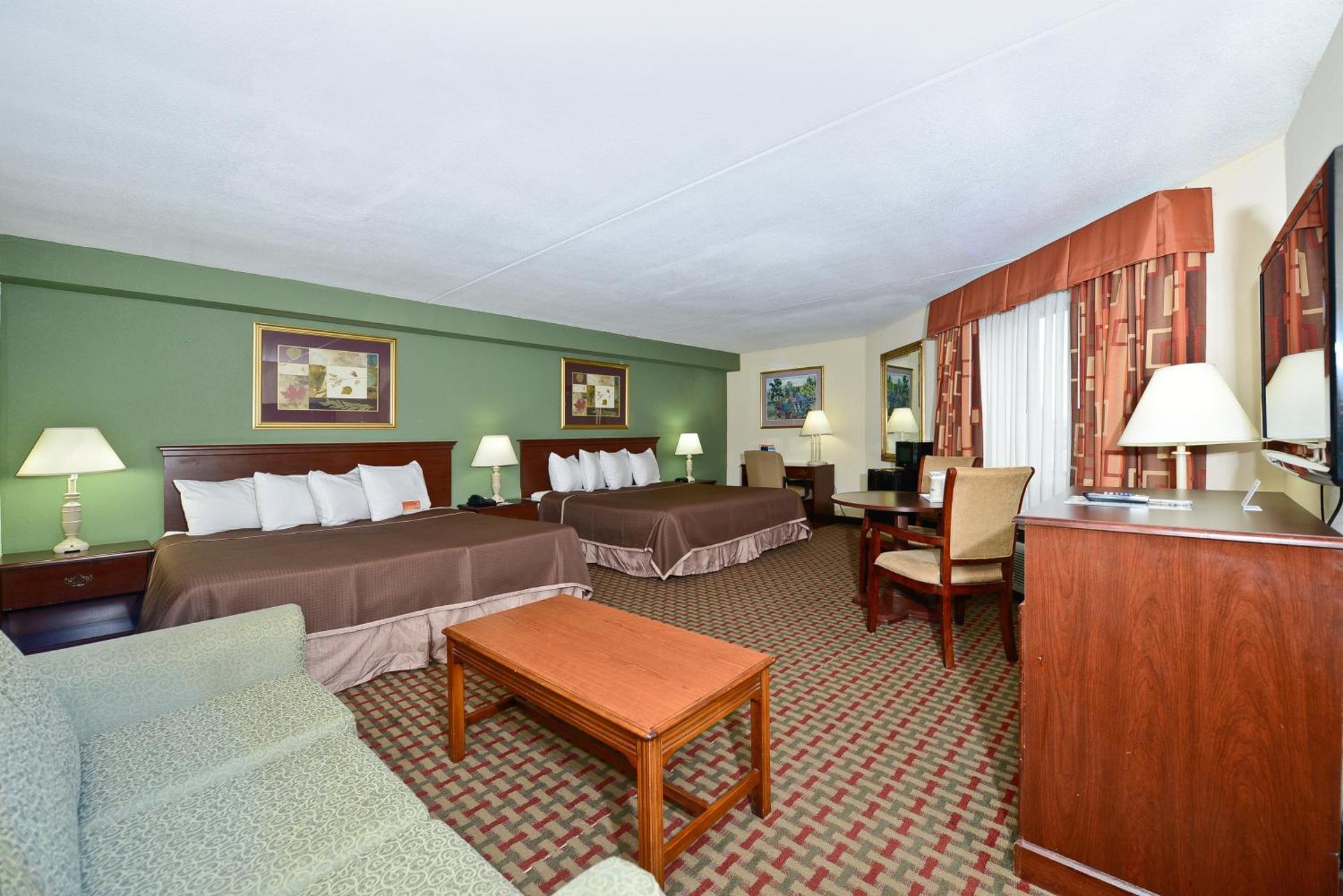 Howard Johnson by Wyndham Newark Airport - Photo 18