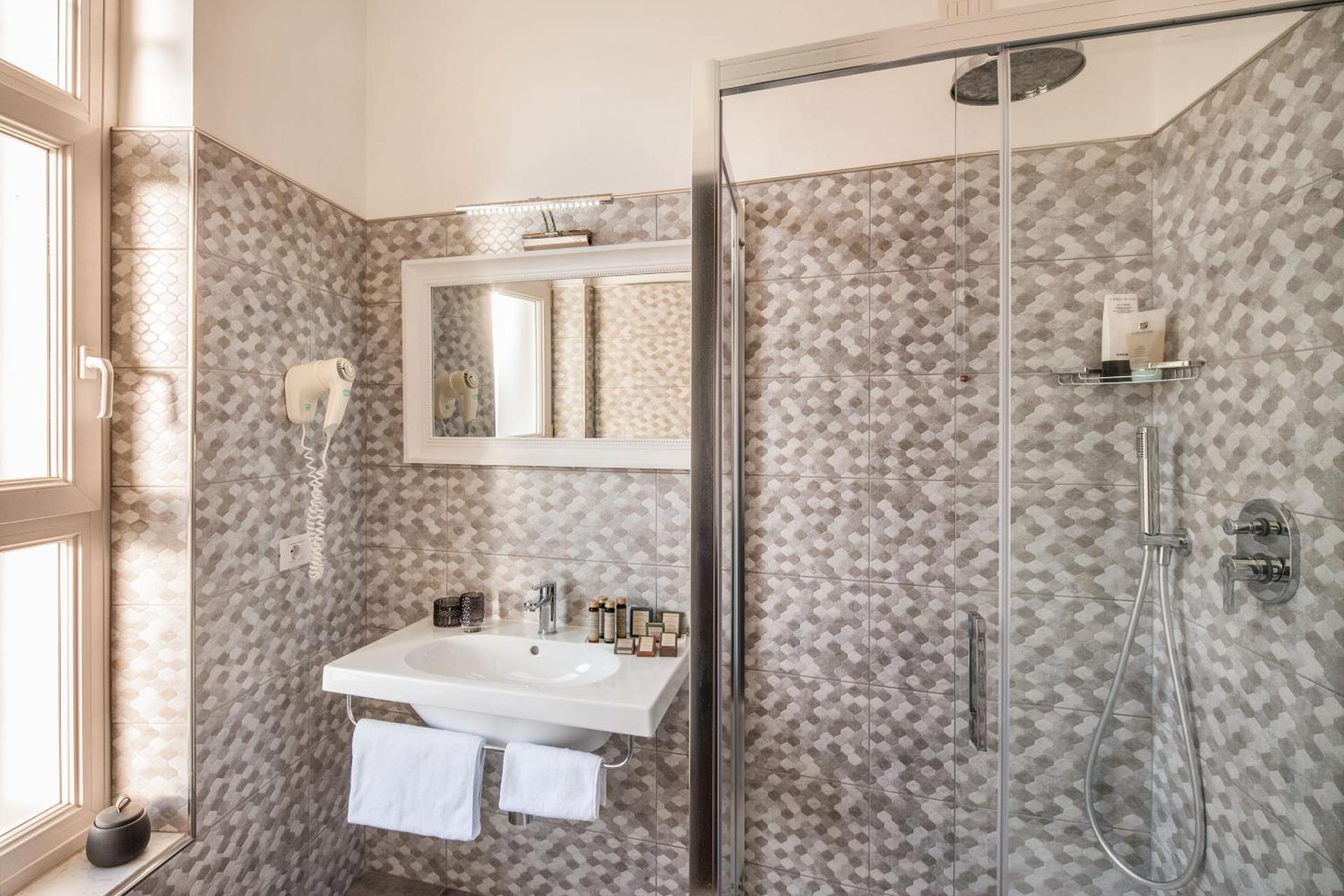 Hotel Lido - Photo 58