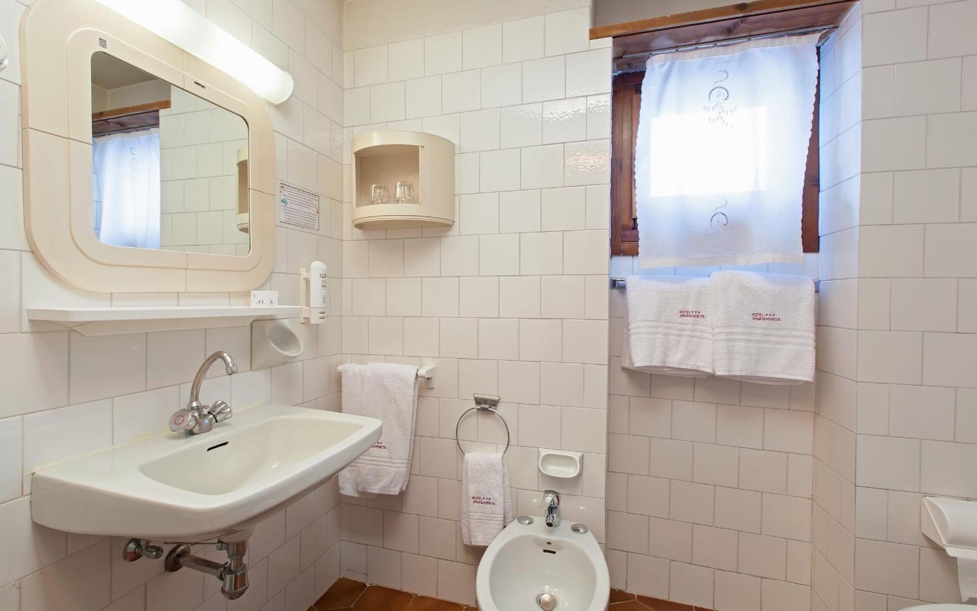 Hotel Margherita - Photo 16