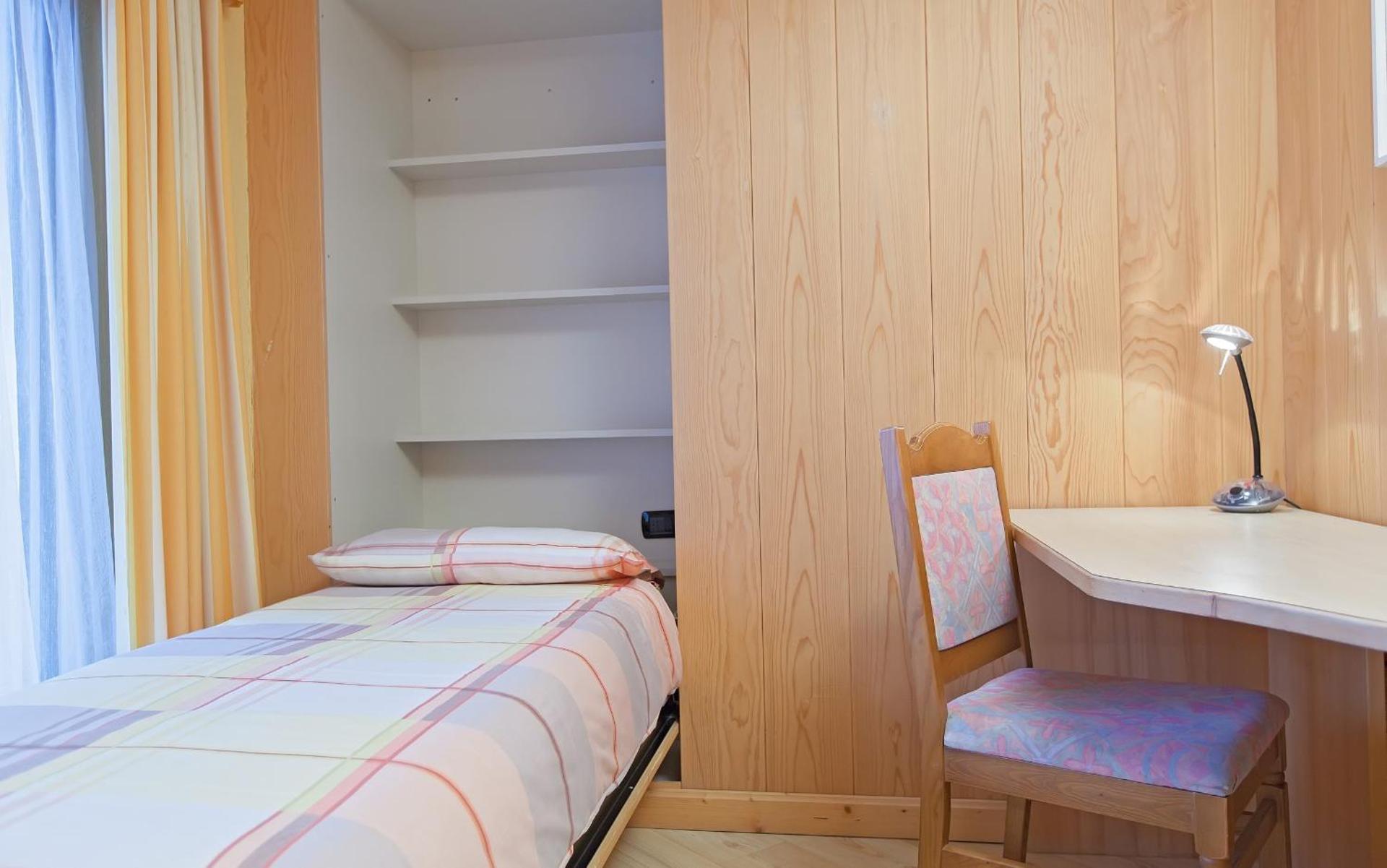 Two Connecting Rooms (4 Adults)