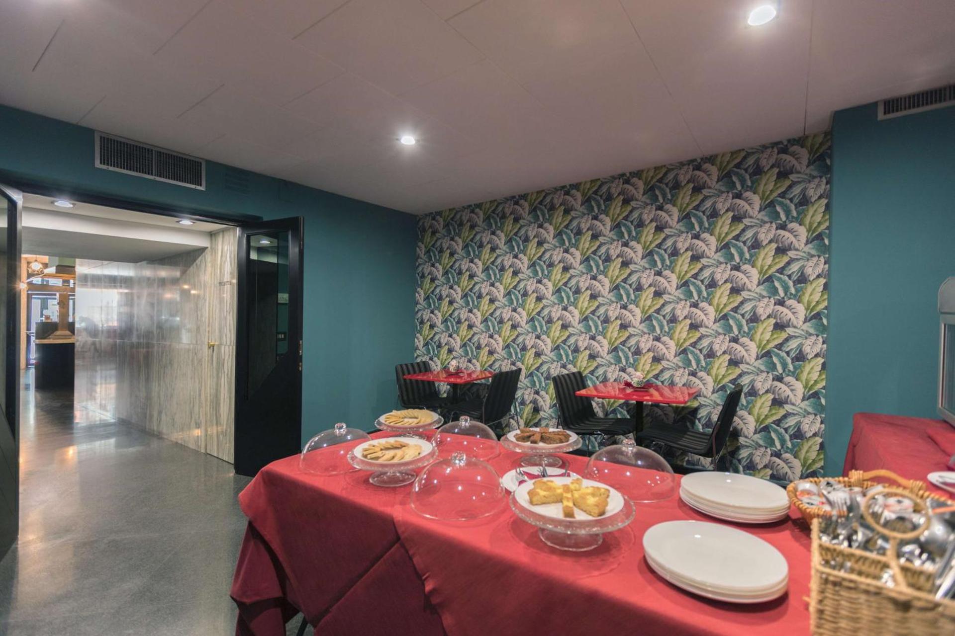 Executive Business Hotel - Photo 17