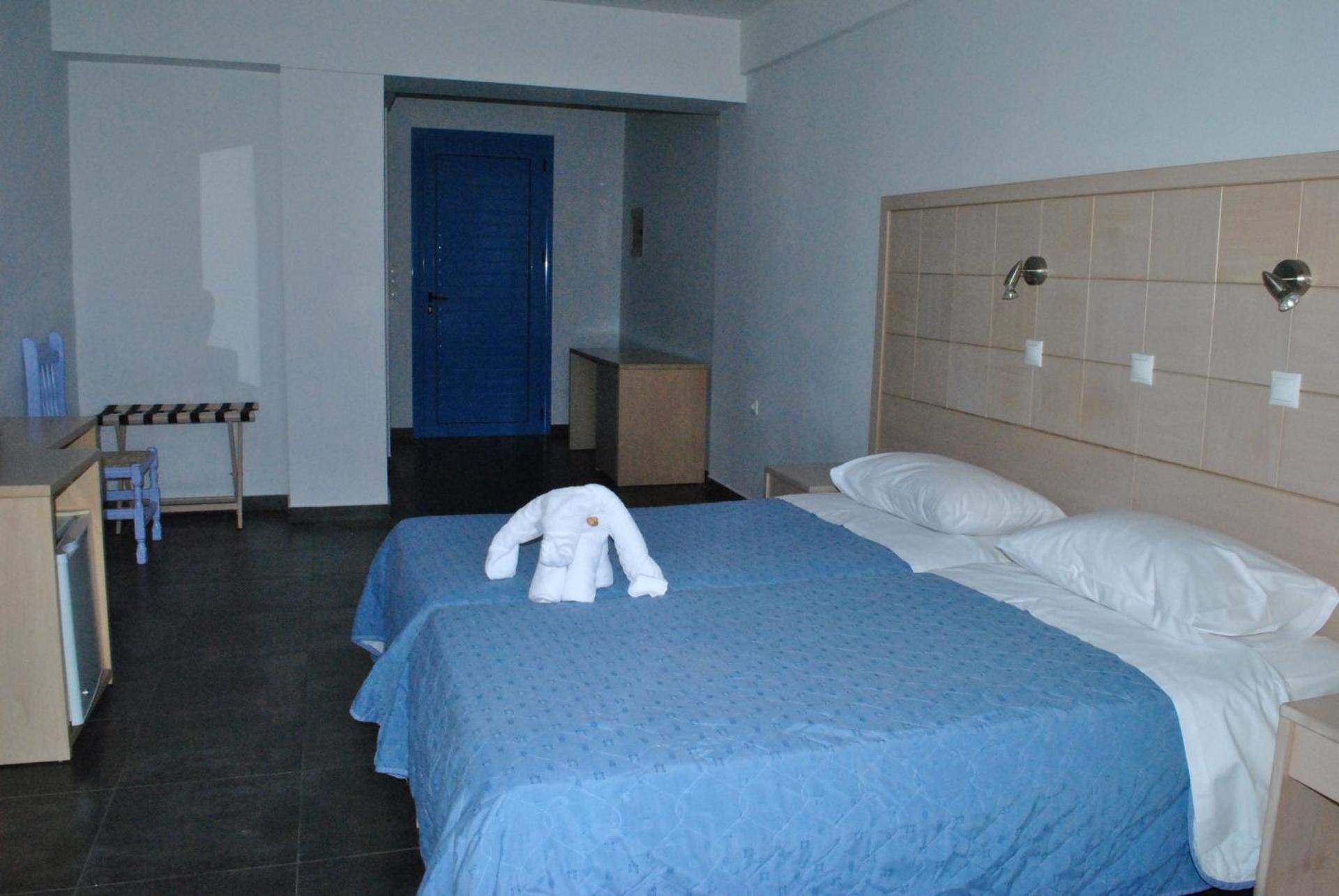 Hotel Aris - Photo 8