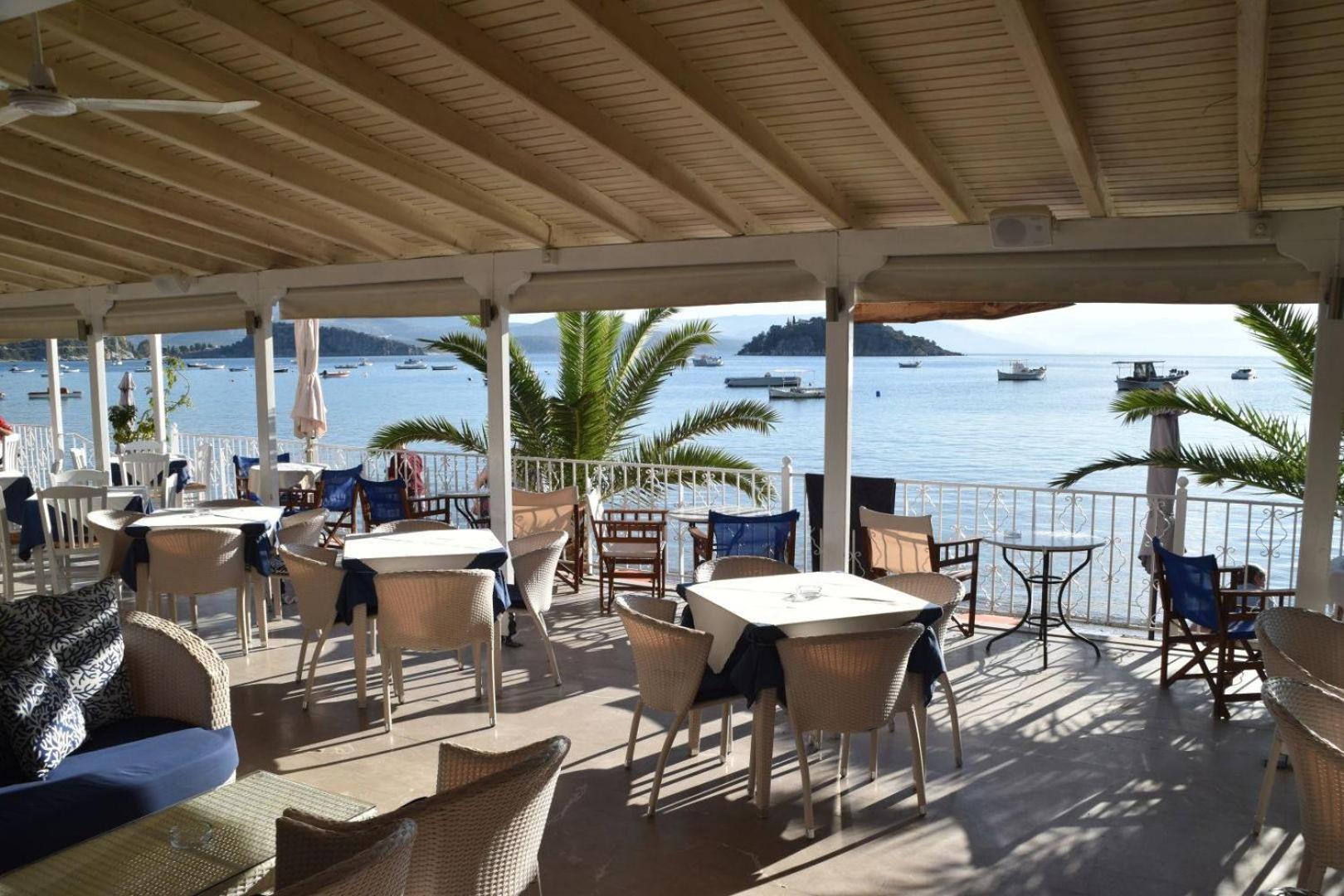 Hotel Aris - Photo 13