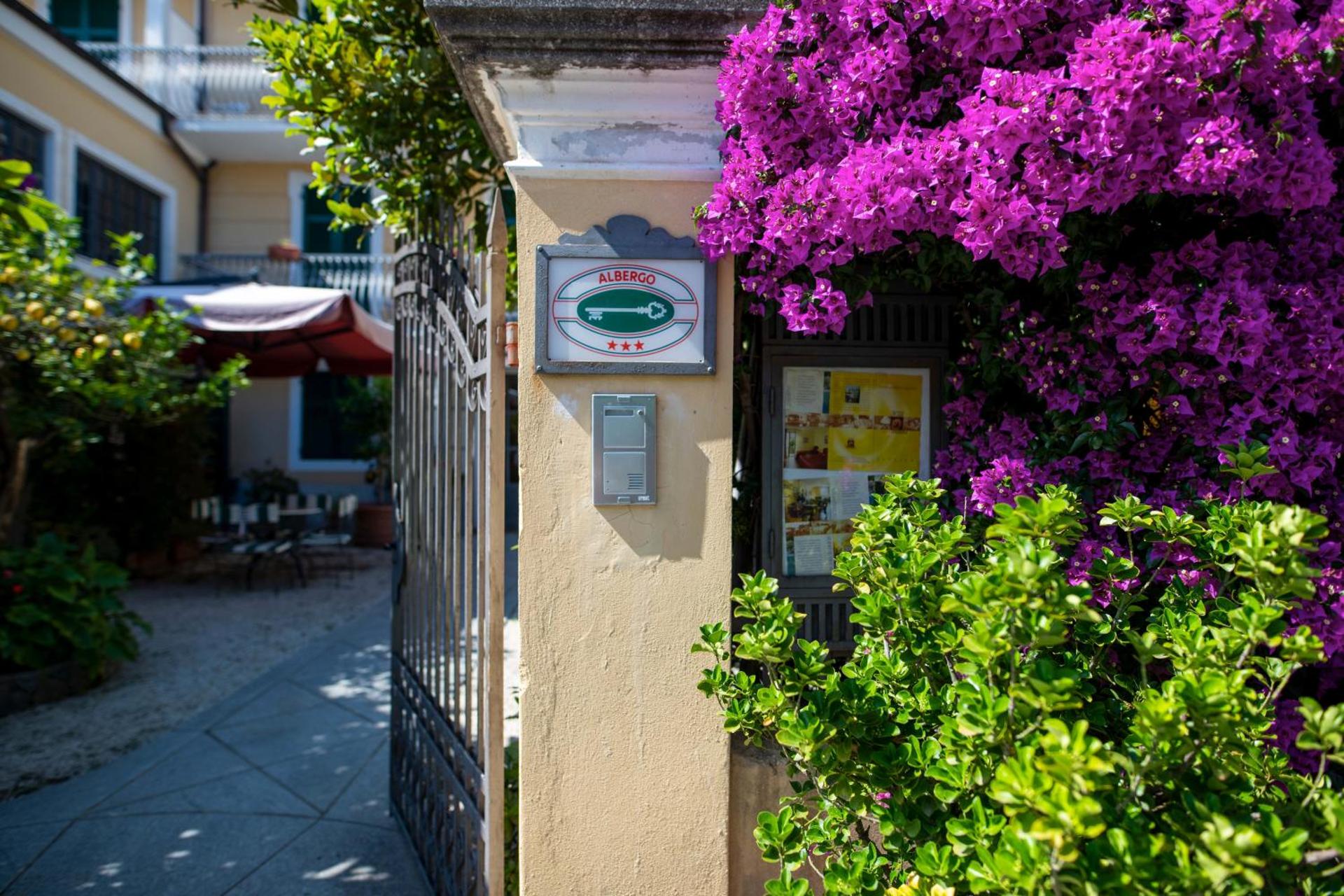 Hotel Miranda - Photo 58