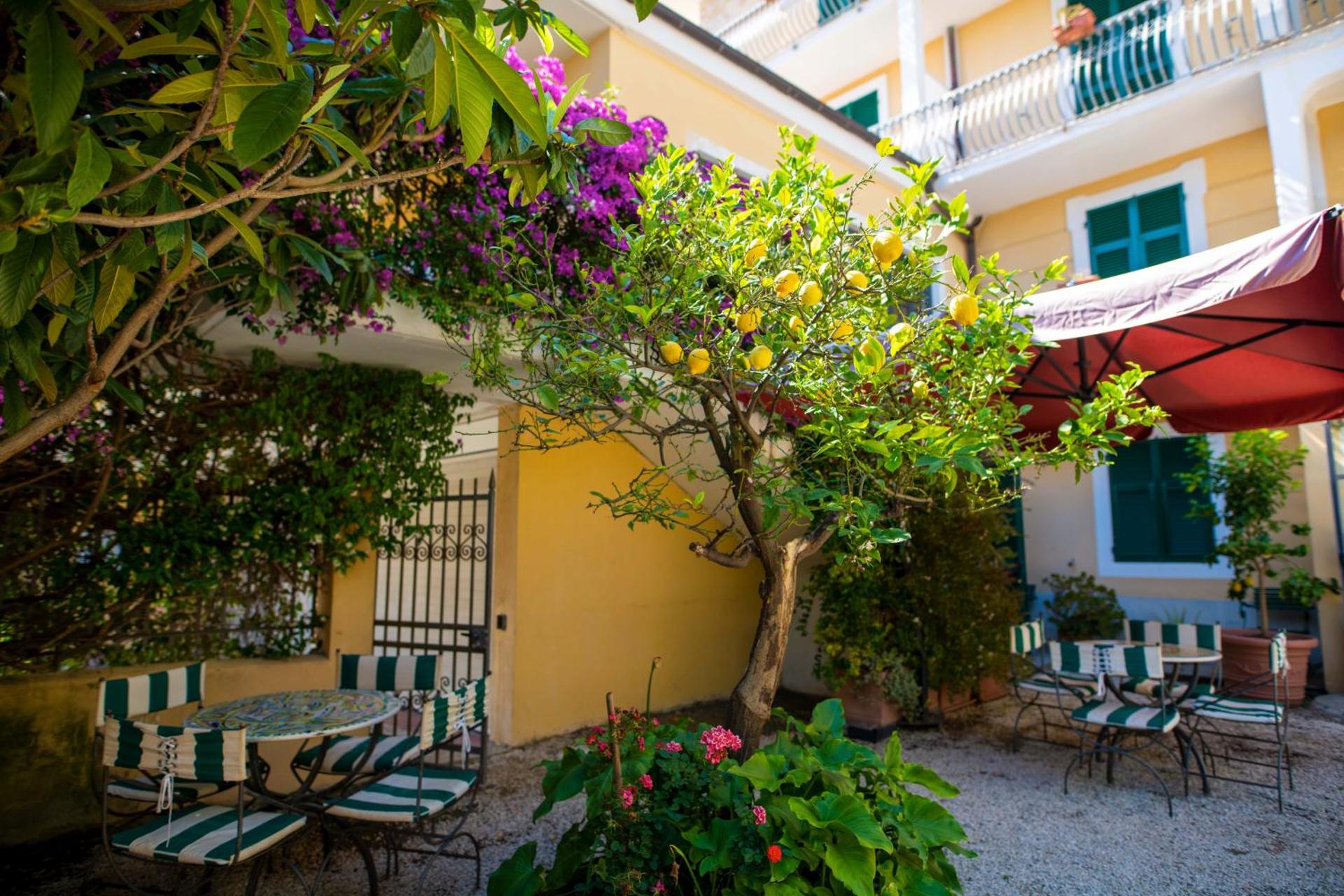 Hotel Miranda - Photo 17