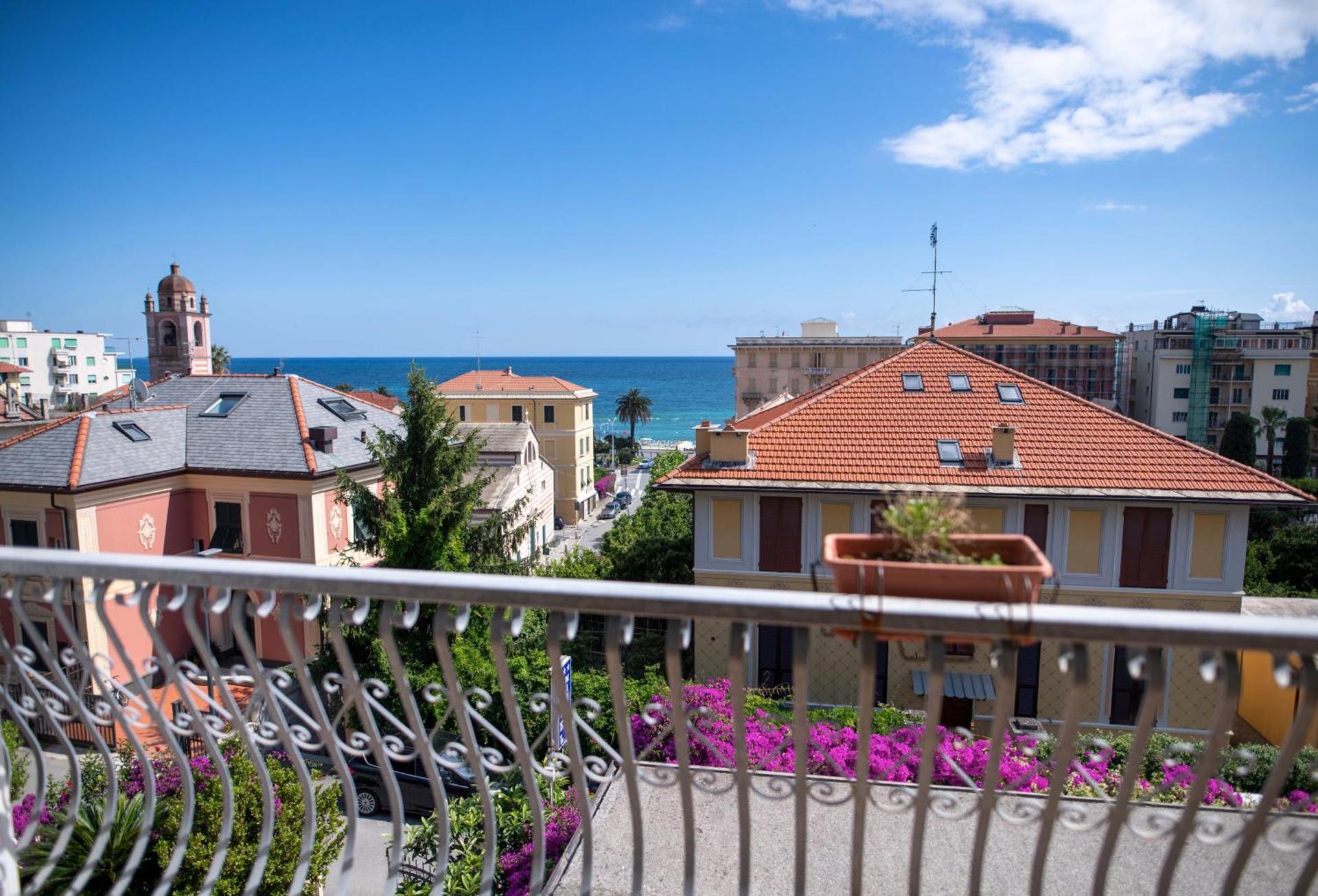 Hotel Miranda - Photo 30