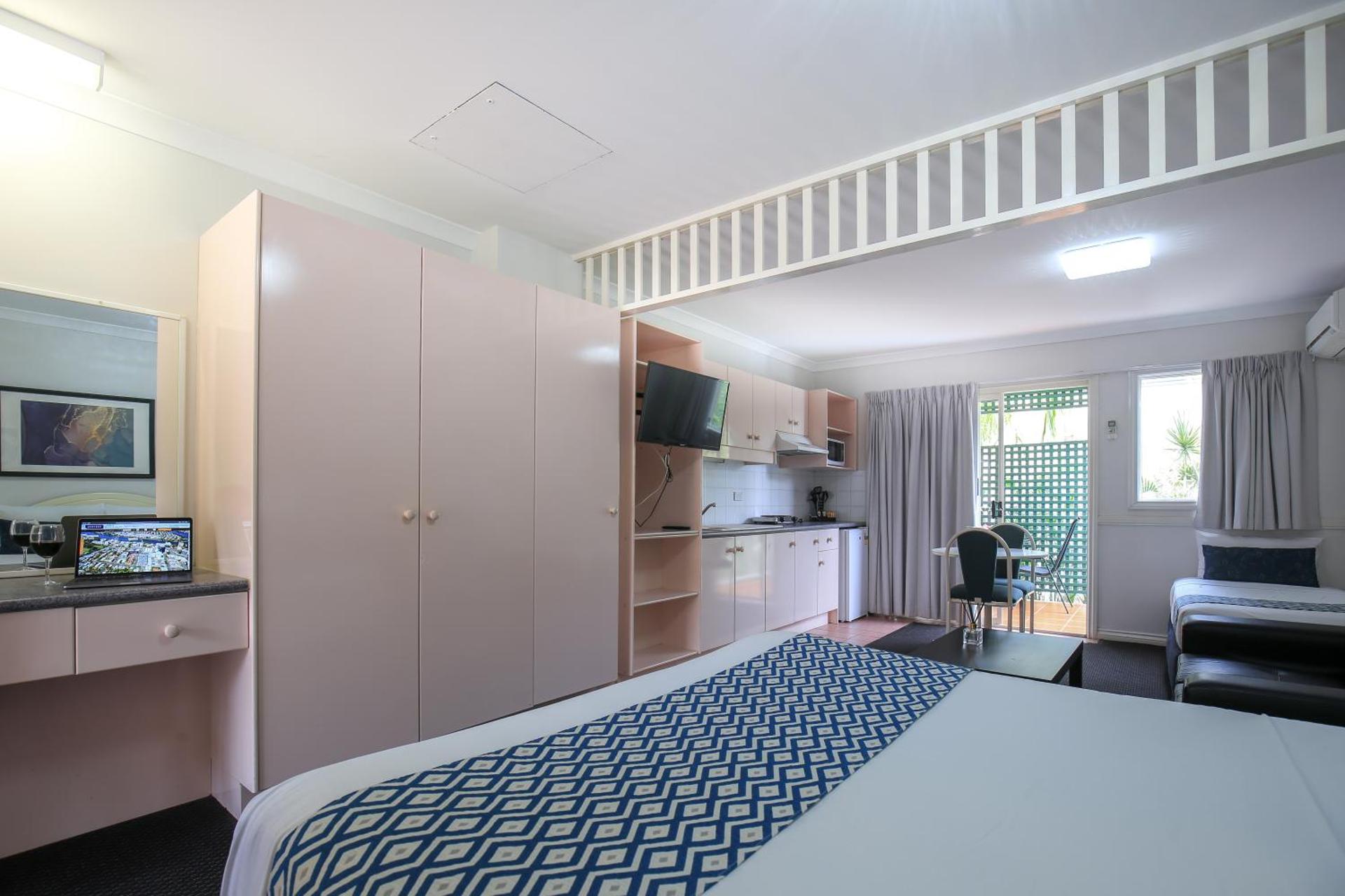 Toowong Central Motel Apartments - Photo 29
