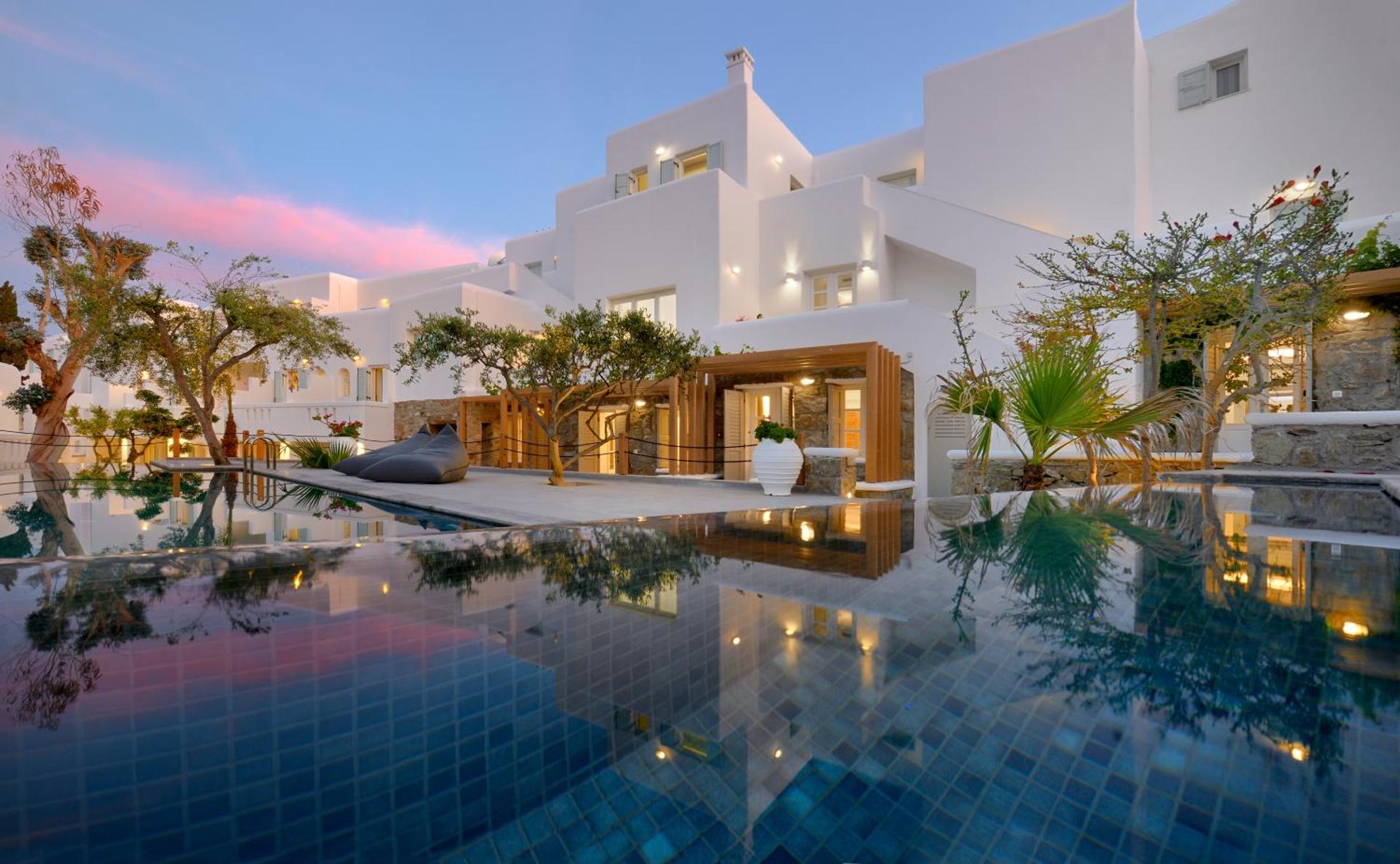 Petinos Hotel - Photo 107