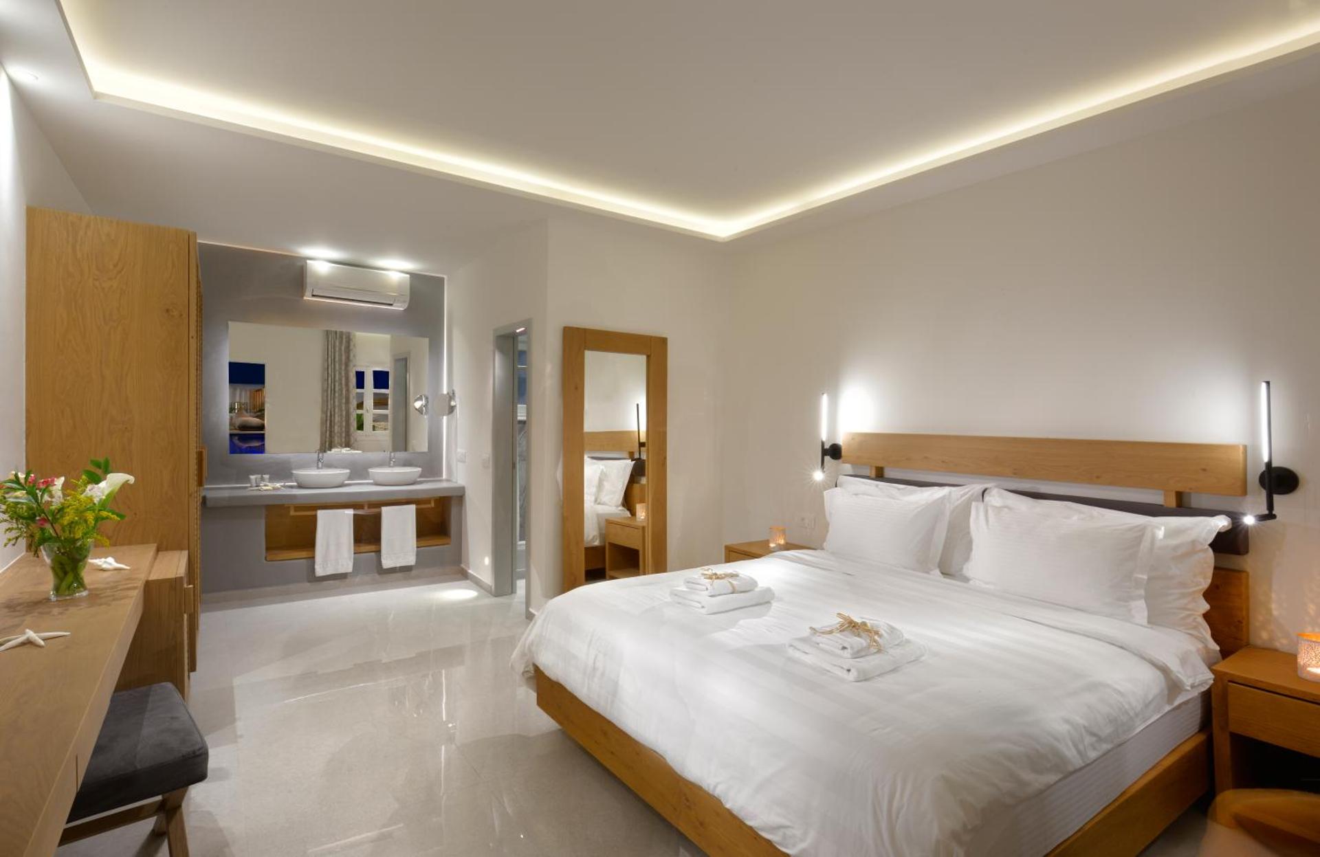 Petinos Hotel - Photo 37