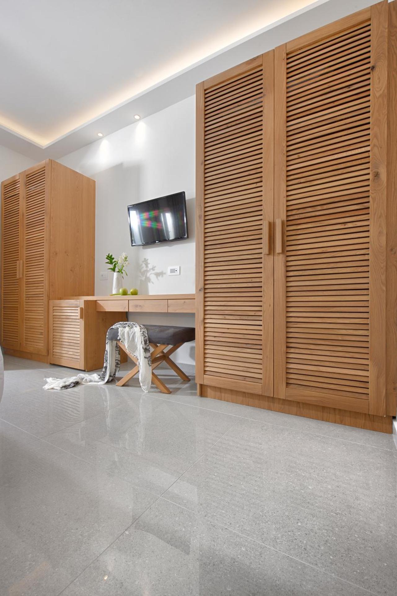 Petinos Hotel - Photo 55