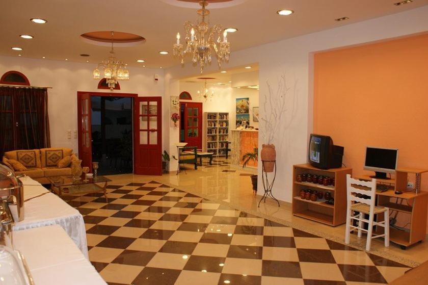 Annita's Village Hotel - Photo 65