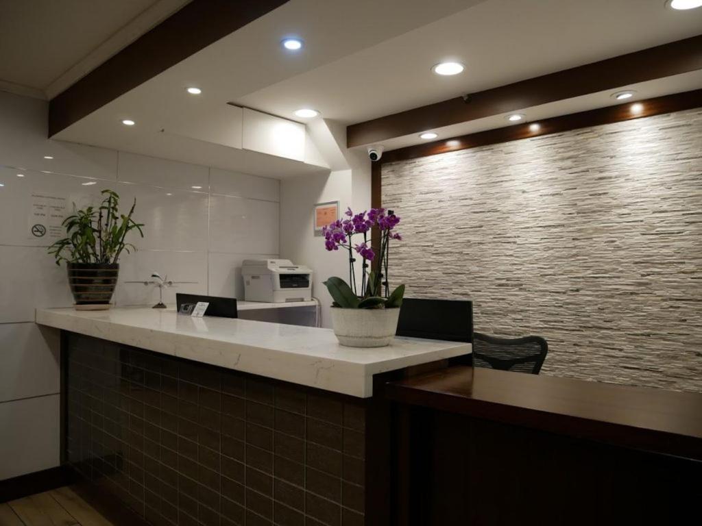 Flushing Central Hotel 88 - Photo 16