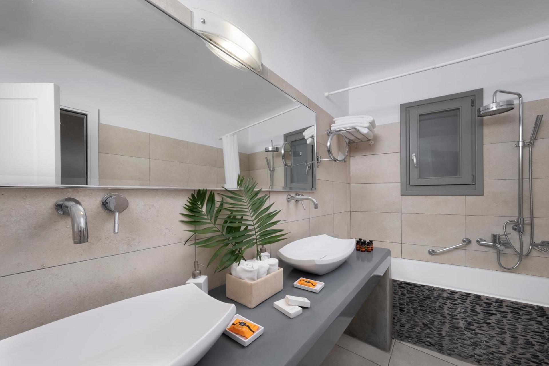 Deliades Hotel - Photo 121