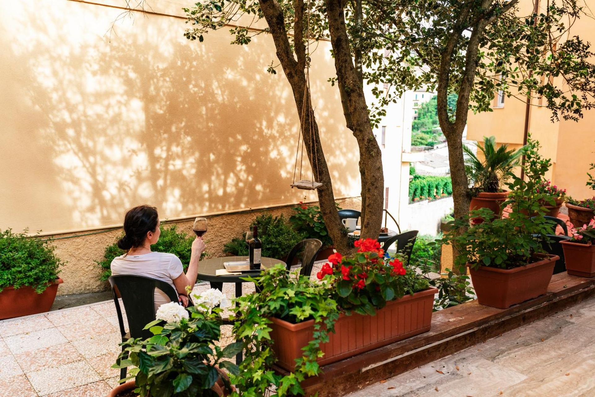 Hotel Minerva - Photo 216