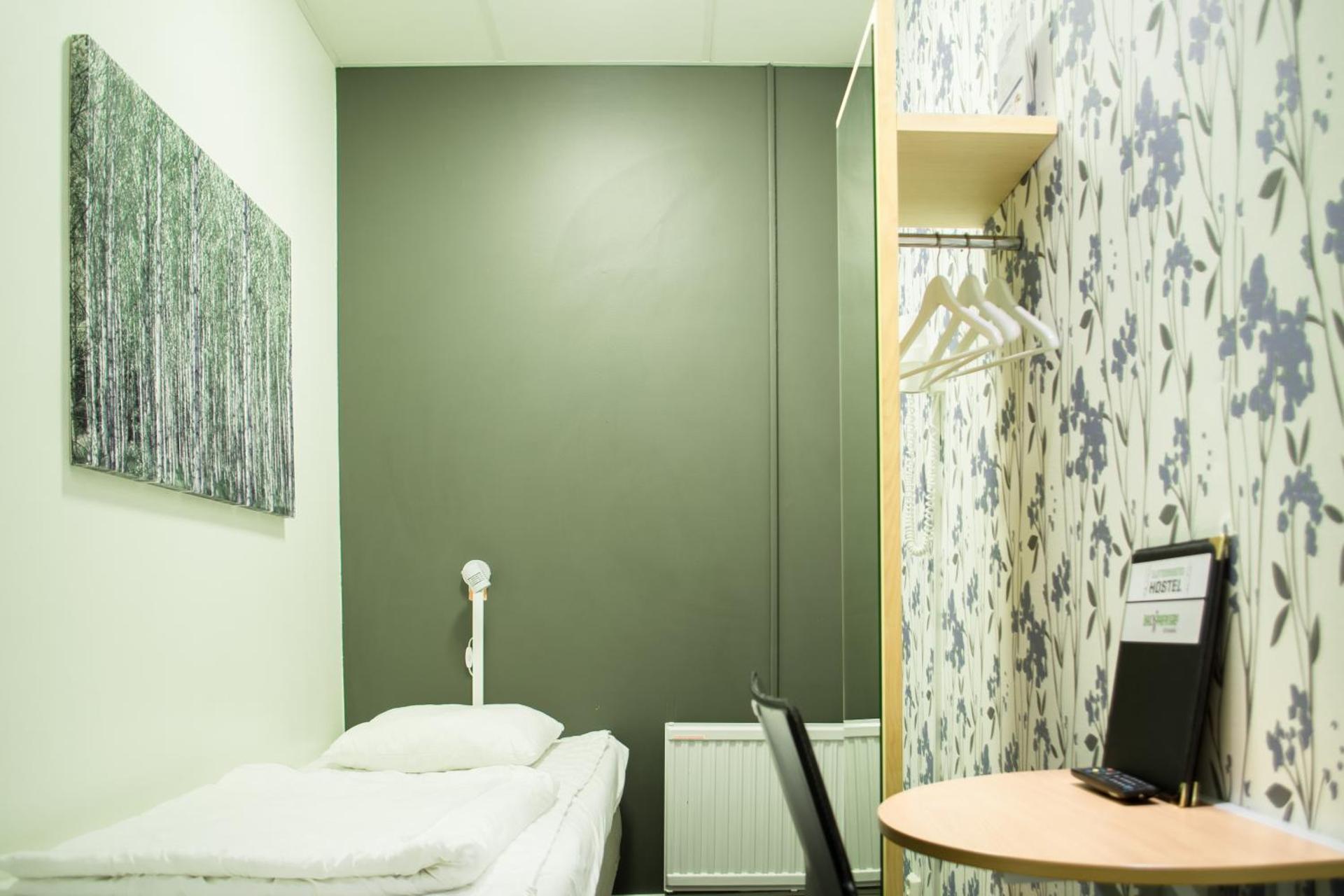 Slottsskogens Hostel - Photo 73