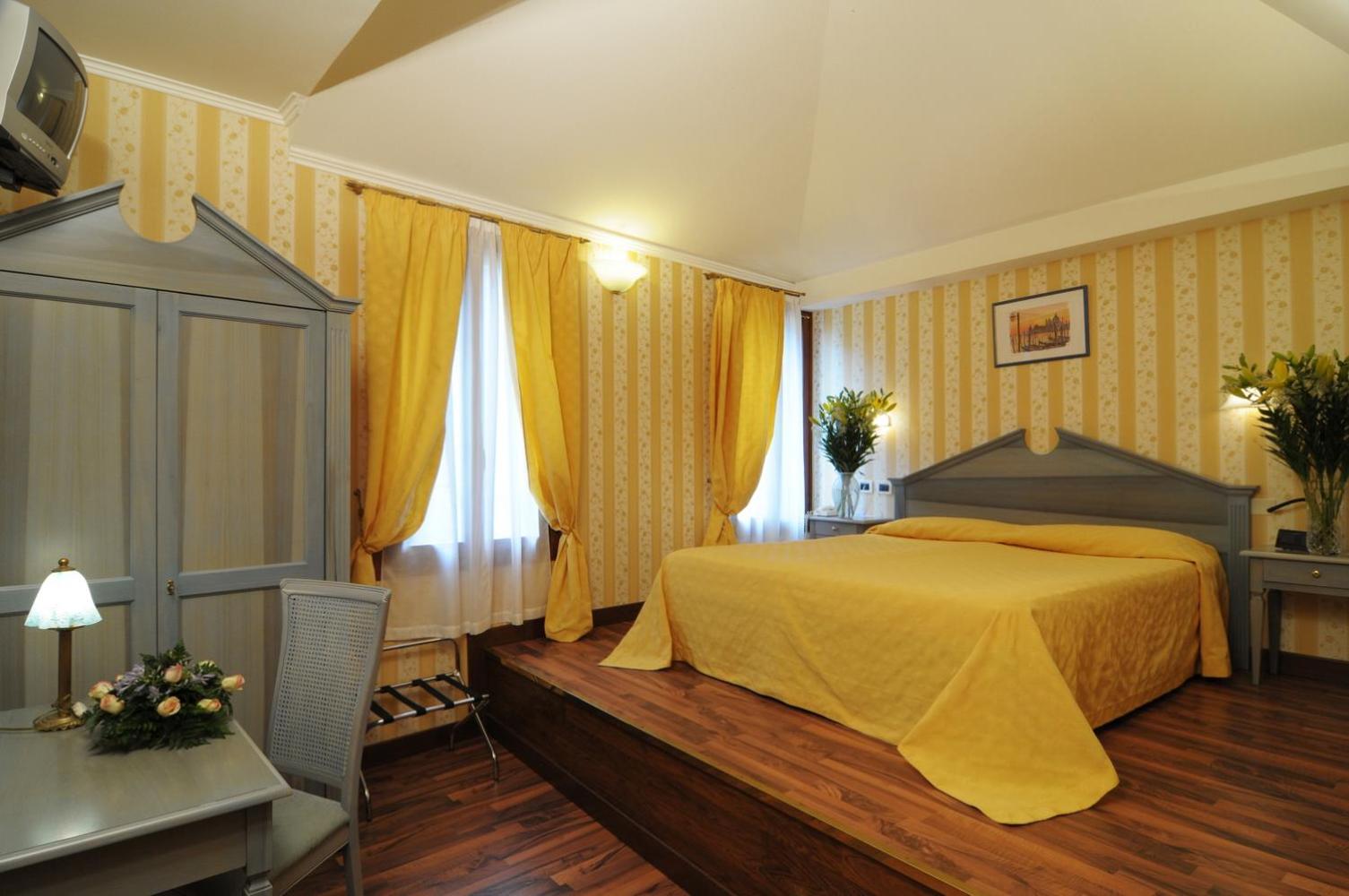 Hotel Tintoretto - Photo 73