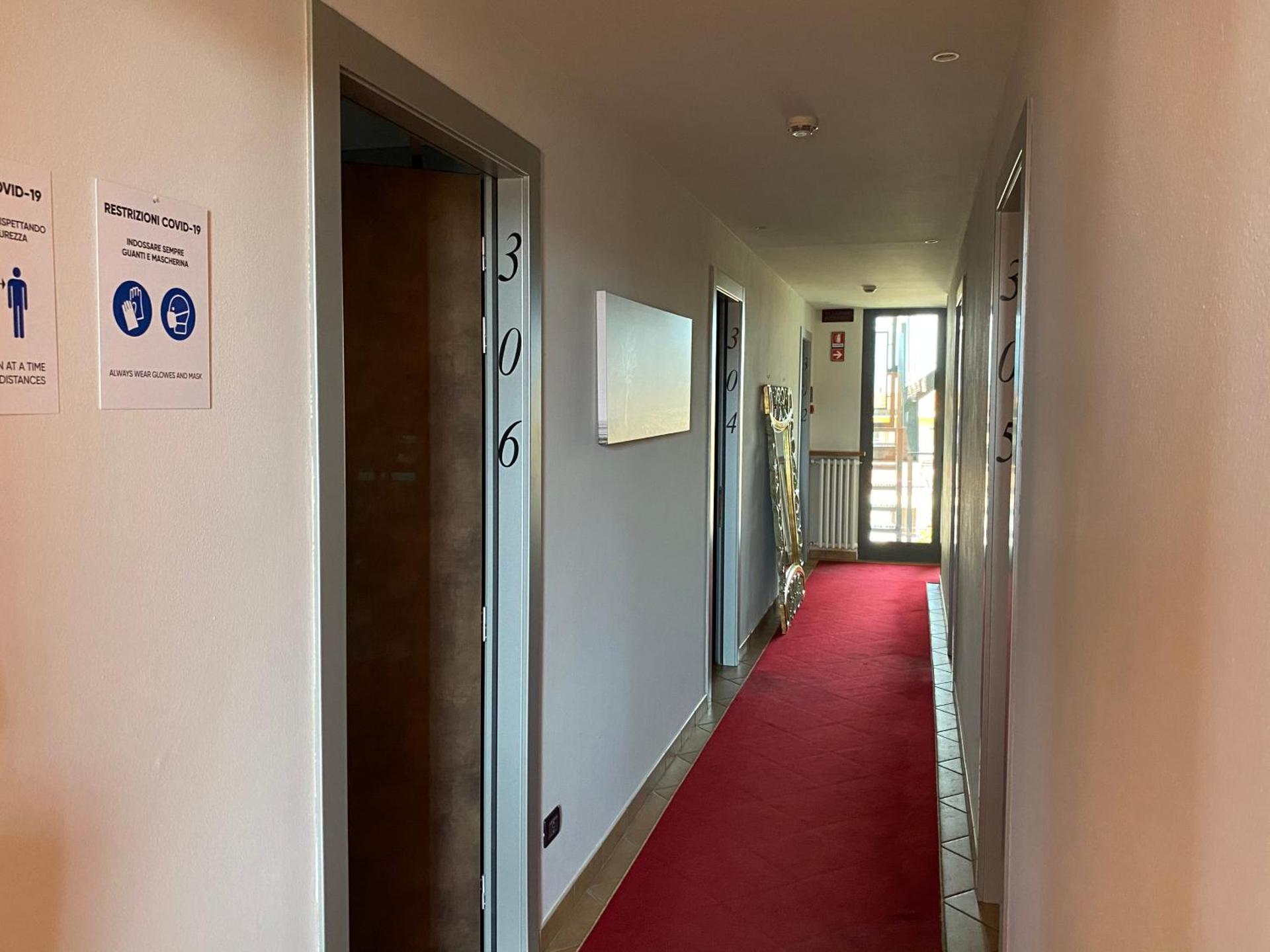Hotel Villa Rosa - Photo 9