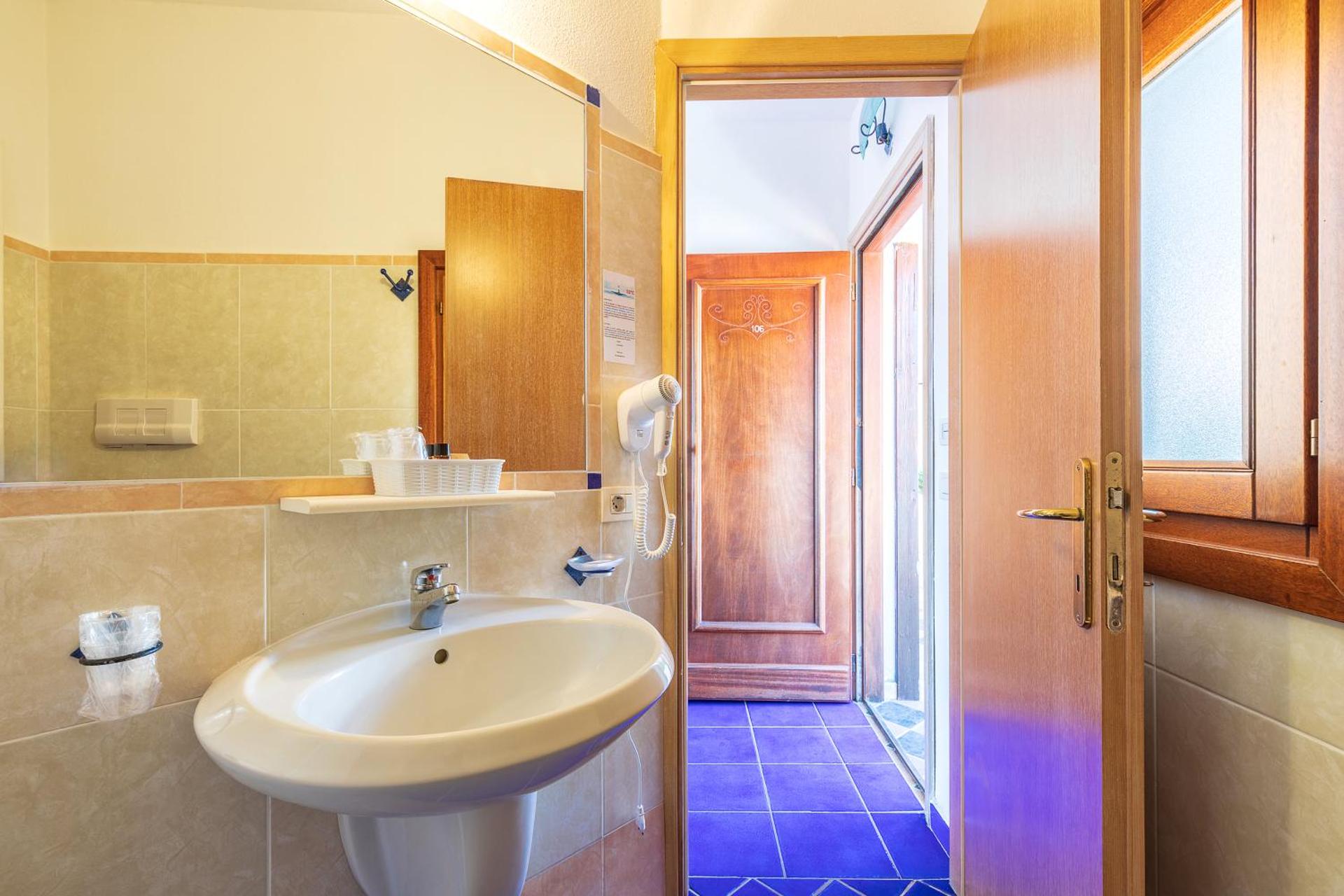 Hotel Bonsai - Photo 30