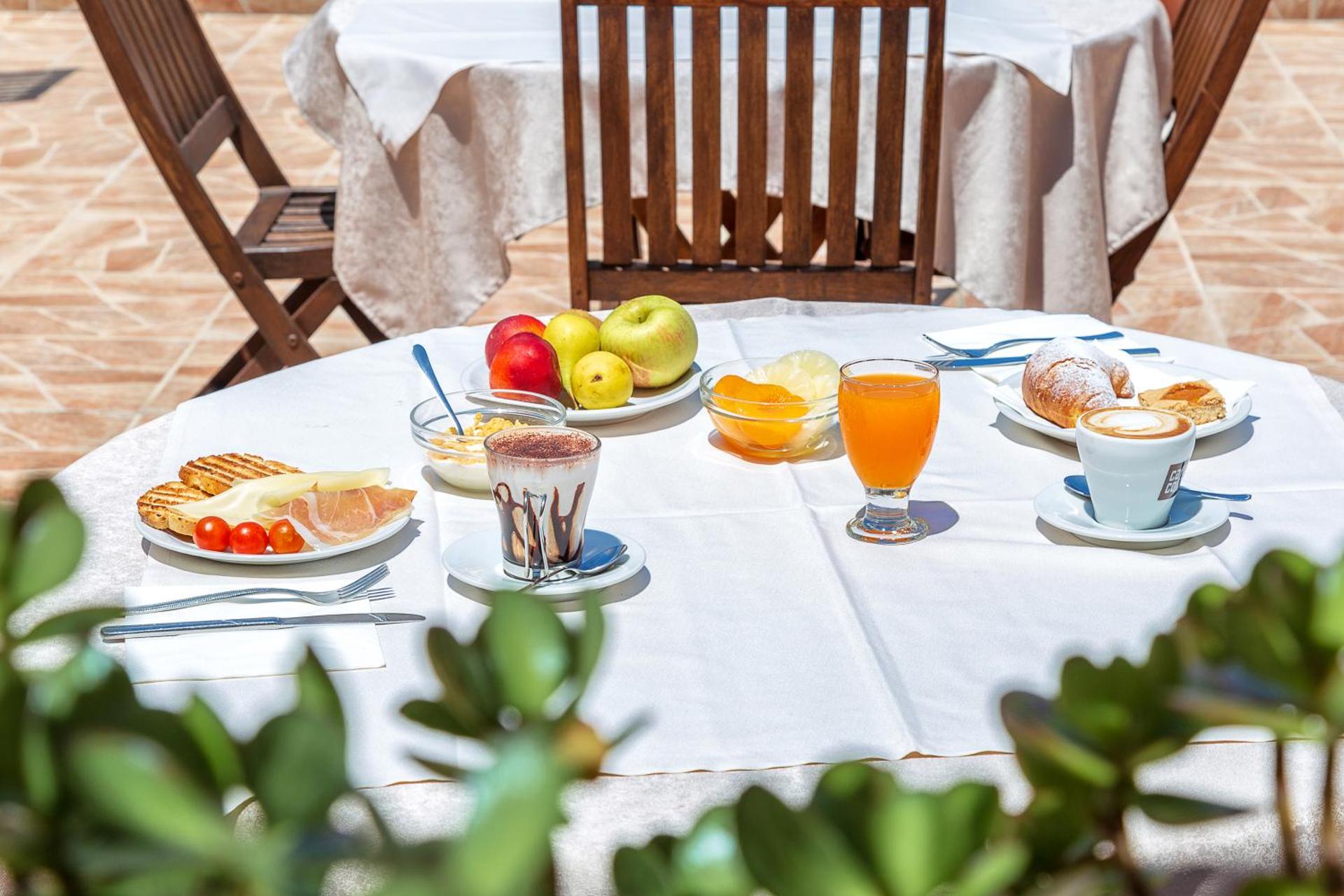 Hotel Bonsai - Photo 86