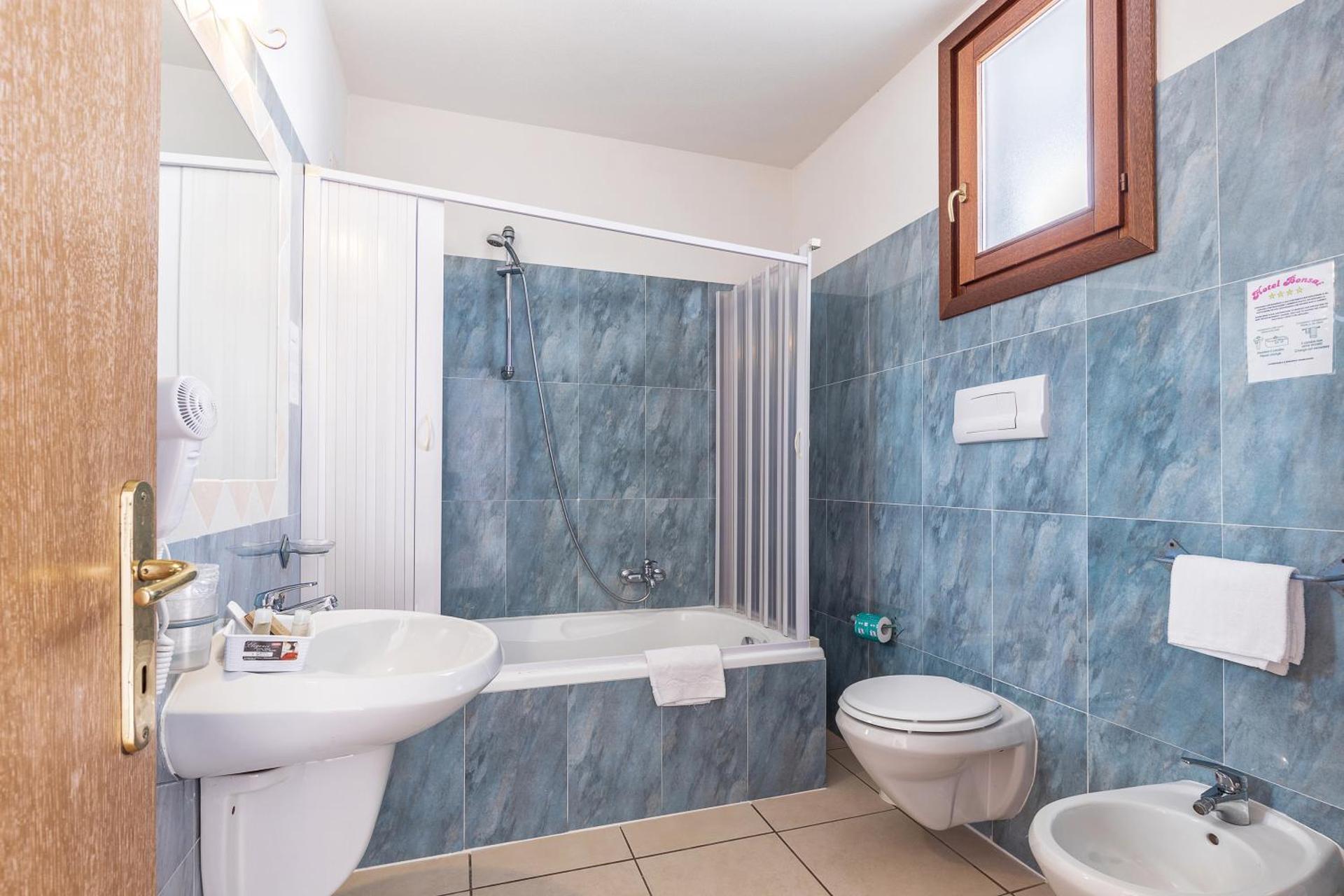 Hotel Bonsai - Photo 38